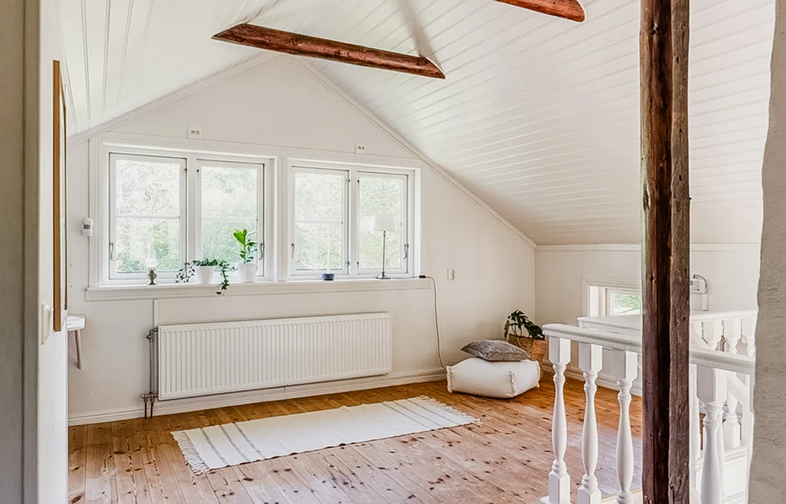 Avkopplande villa med braskamin och egen bäck – bild 17 av 24