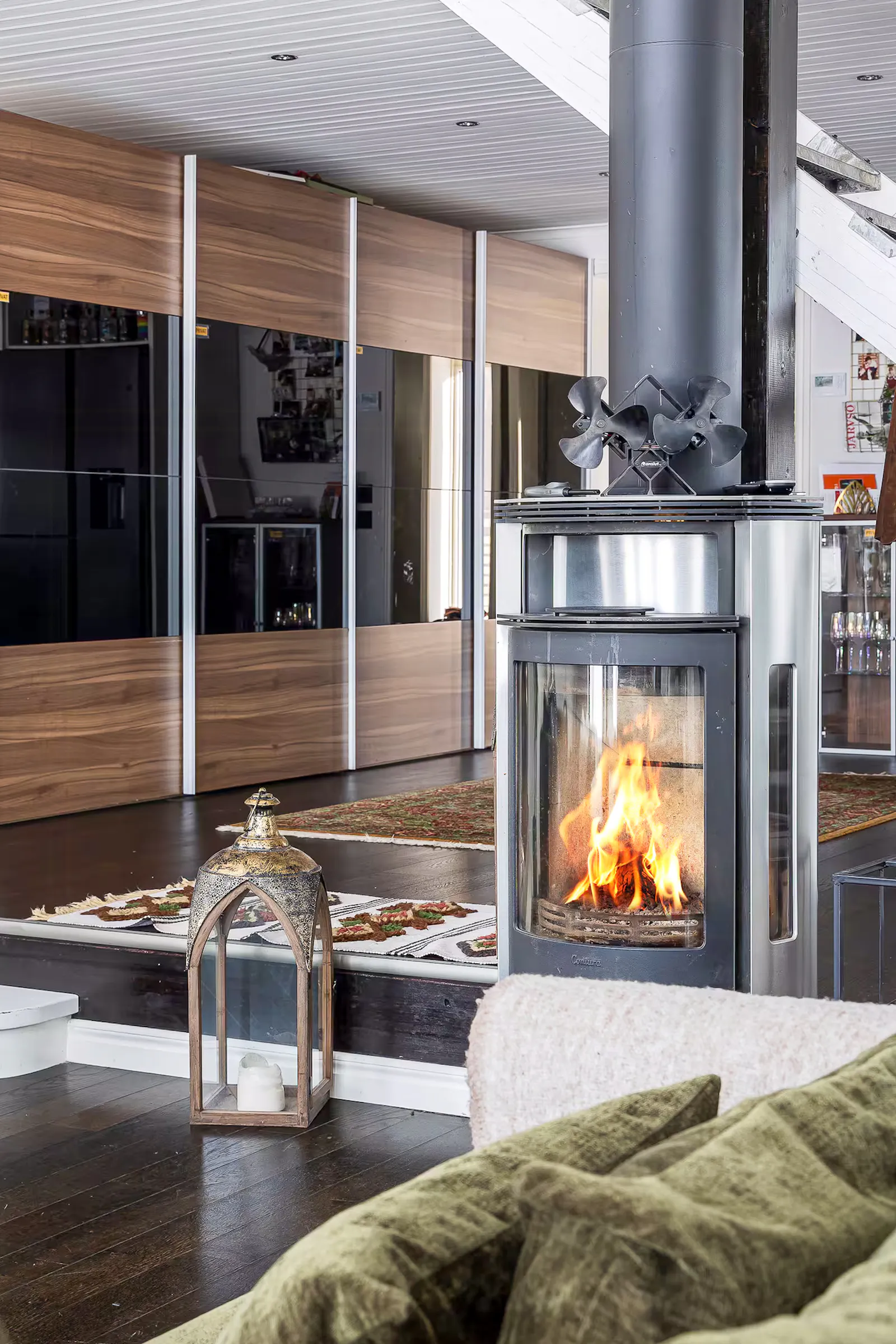 Drömhus vid älven med jacuzzi och bastu – bild 13 av 24