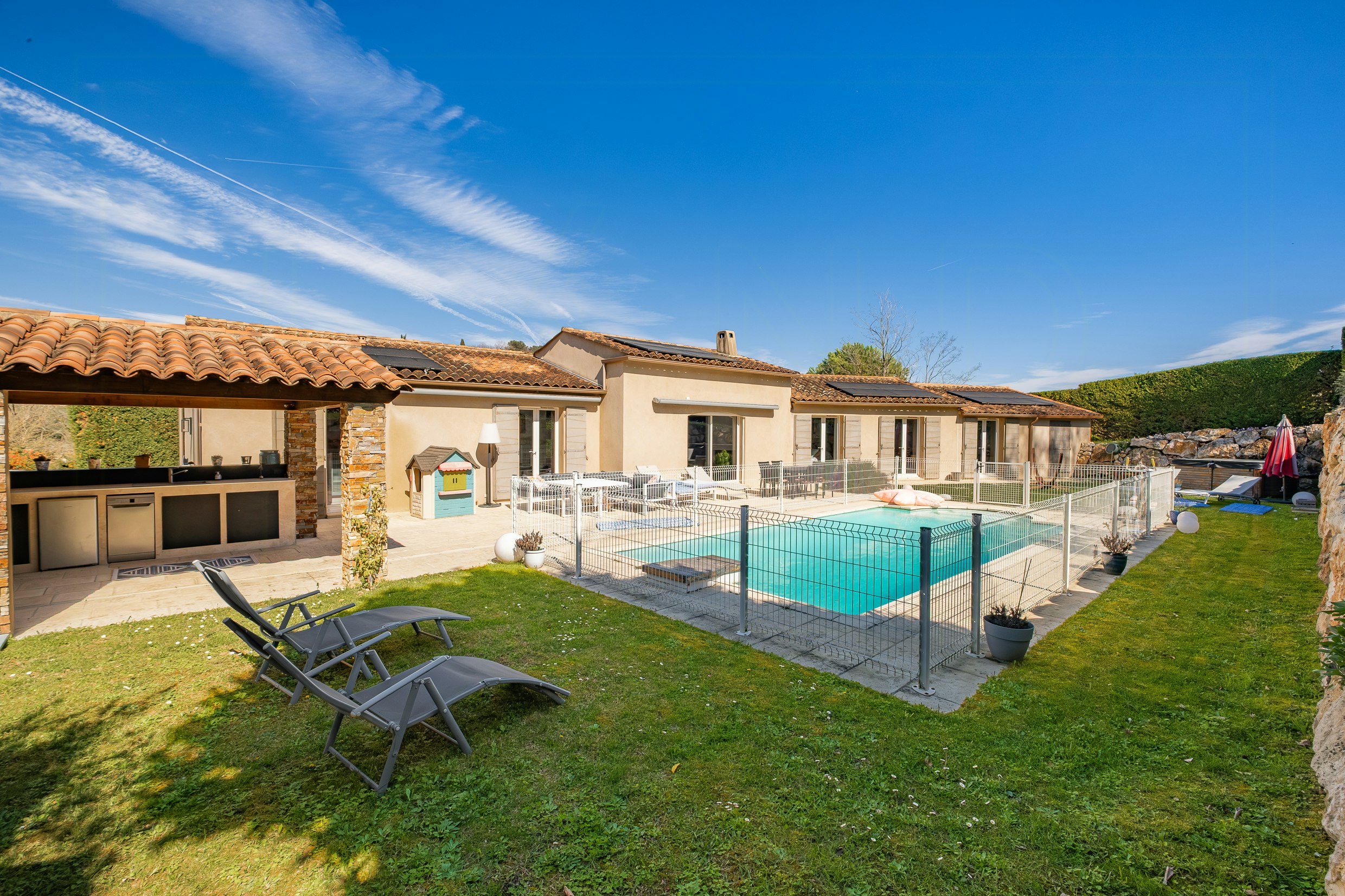 Mouans-Sartoux cover image