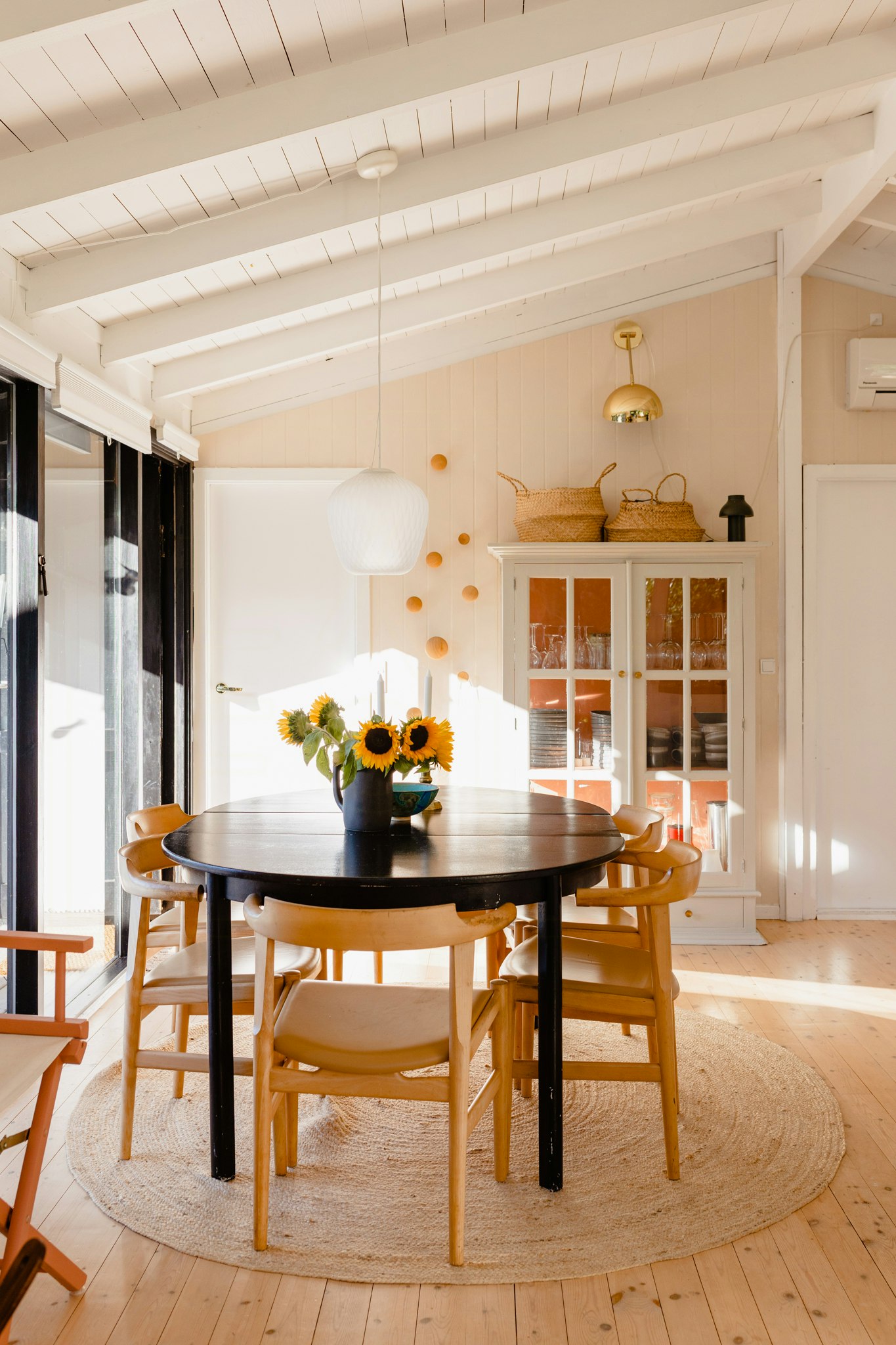 Wutbot sobre \, image size:2560x2560