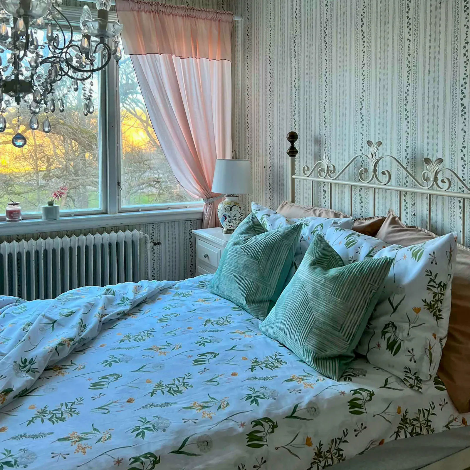 Historisk pärla från 1866 med lugn och charm – bild 23 av 24