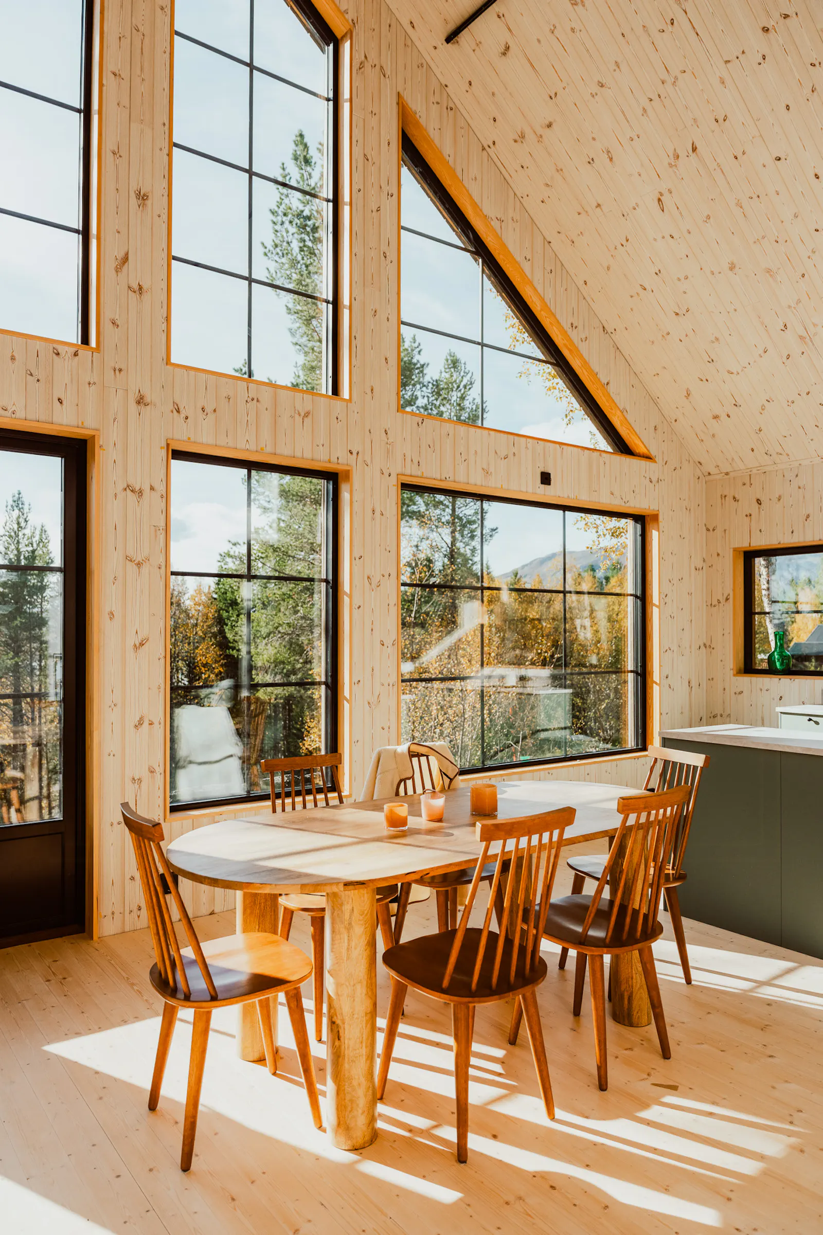 Stuga med panoramautsikt nära Ottsjö – bild 17 av 24