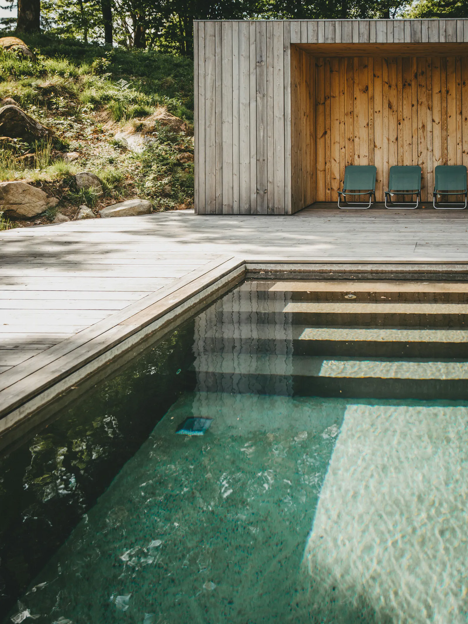 Designergård med bastu vid bäck i Hallands bokskog – bild 4 av 24
