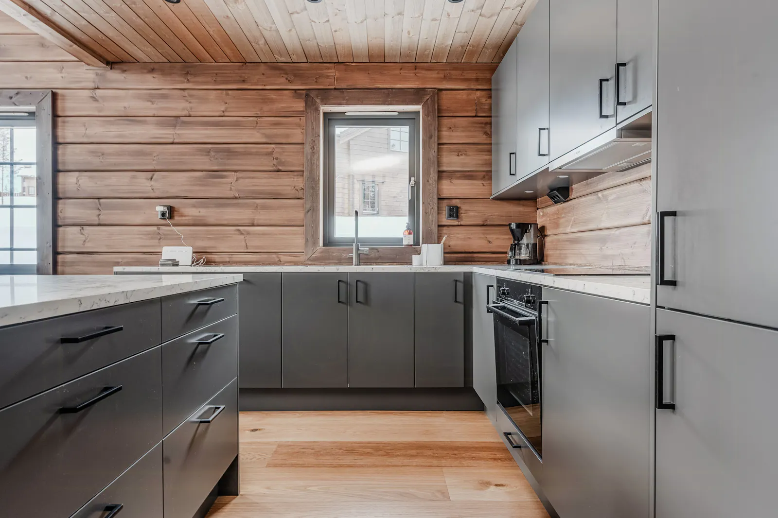 Modernt fjällhus med utsikt över Idre – bild 6 av 24
