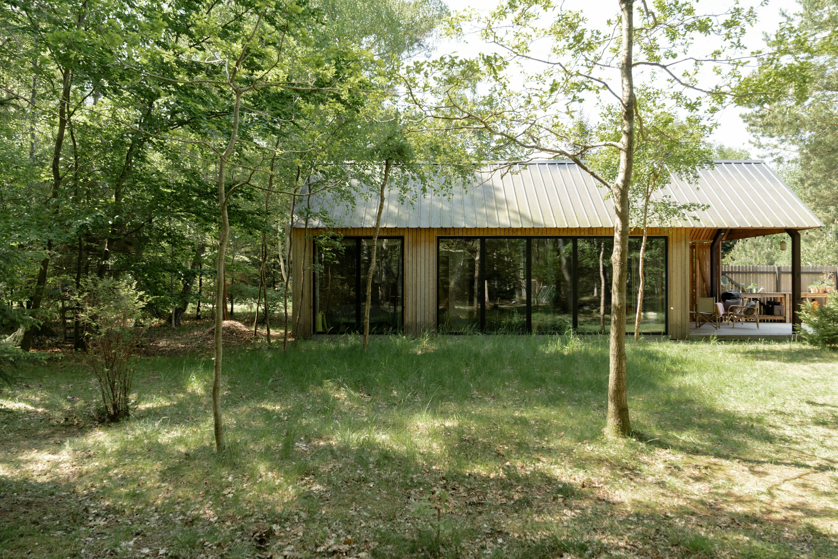 Oplev selv Mikkels sommerhus. Book det her.