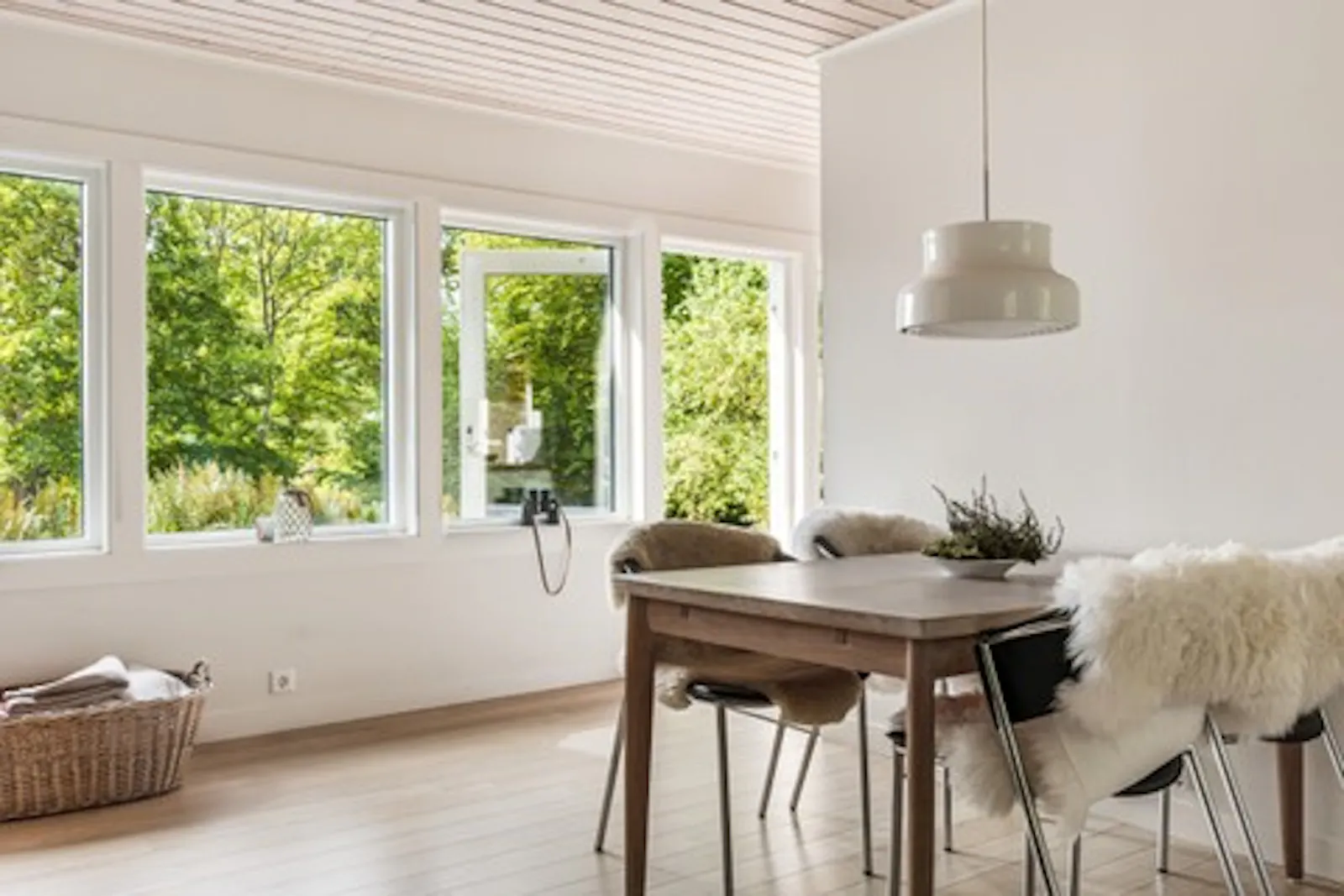 Svensk skärgårdsidyl med bastu vid Bökevik – bild 8 av 24