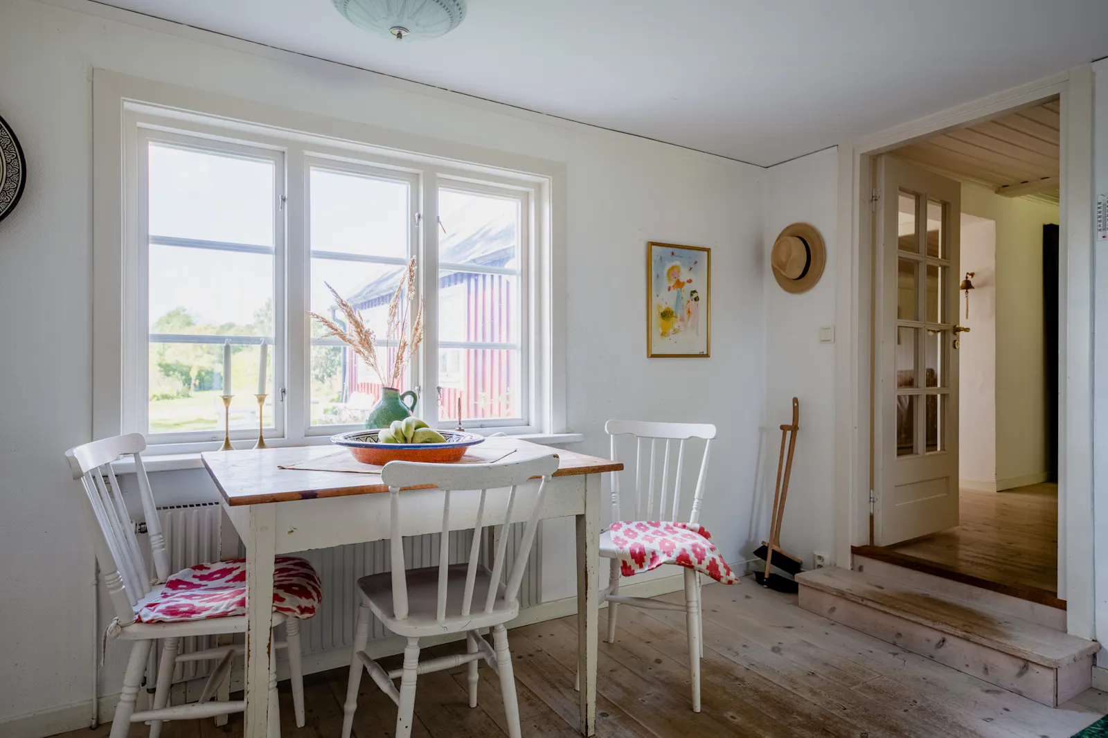Charmiga hus i natursköna omgivningar – bild 6 av 24