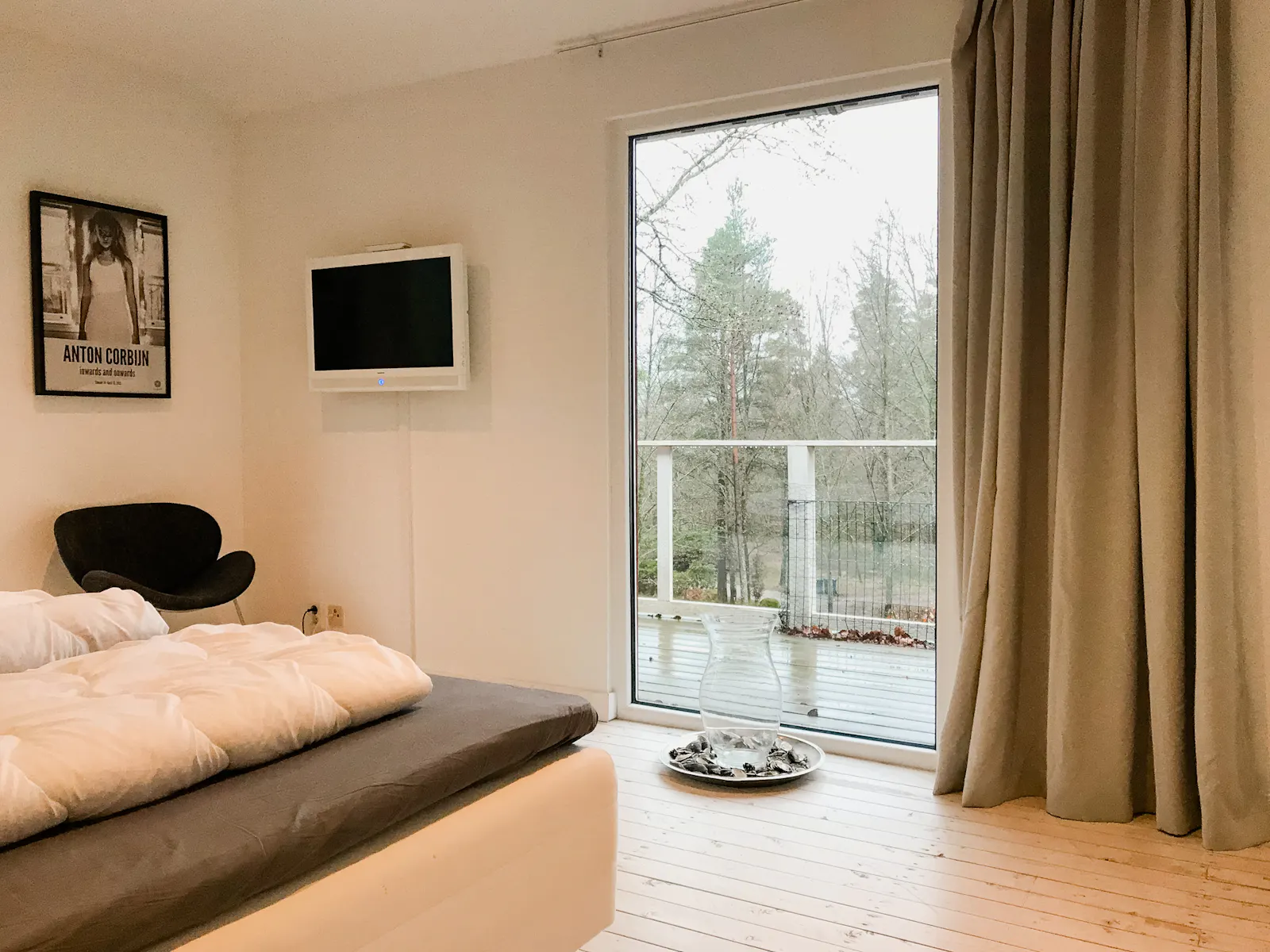 Sjövillan med bastu och badtunna i Gerastorp – bild 24 av 24
