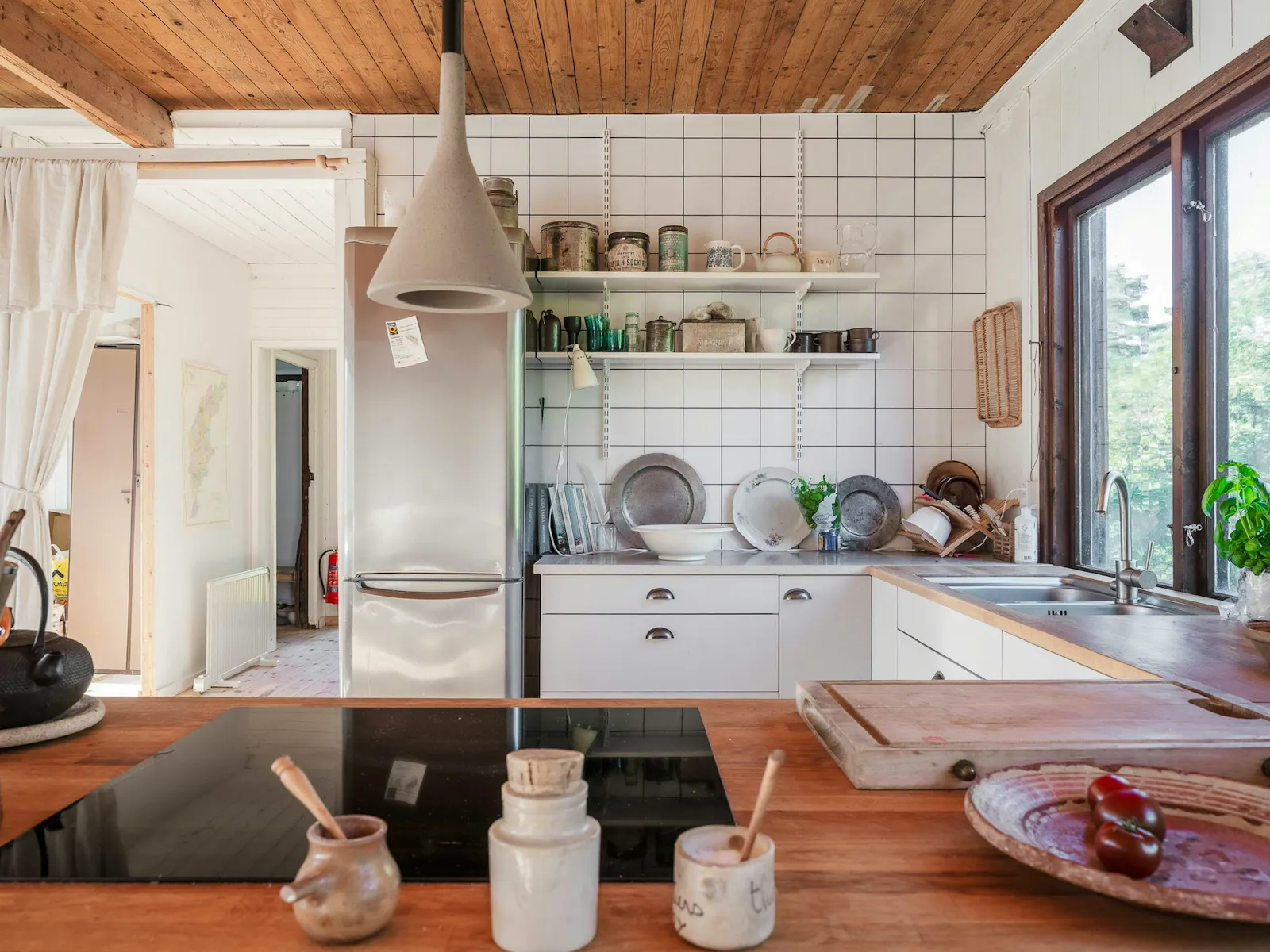 Stuga nära hav och raukfält på Gotland – bild 7 av 24