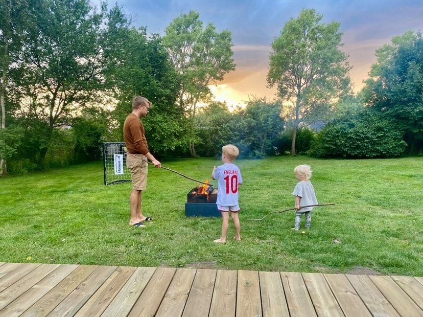 Sommerferiepostkort fra Musholm Bugt cover image