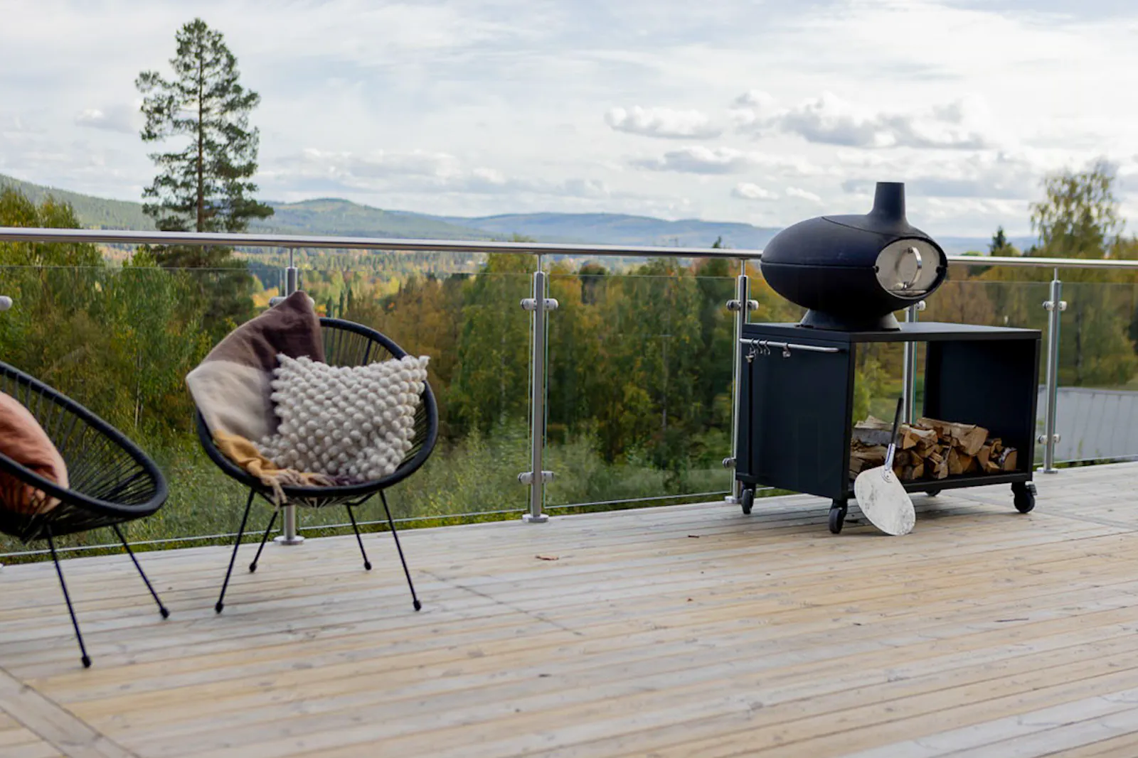Varm och lyxig fjällstuga med storslagen vy – bild 4 av 24