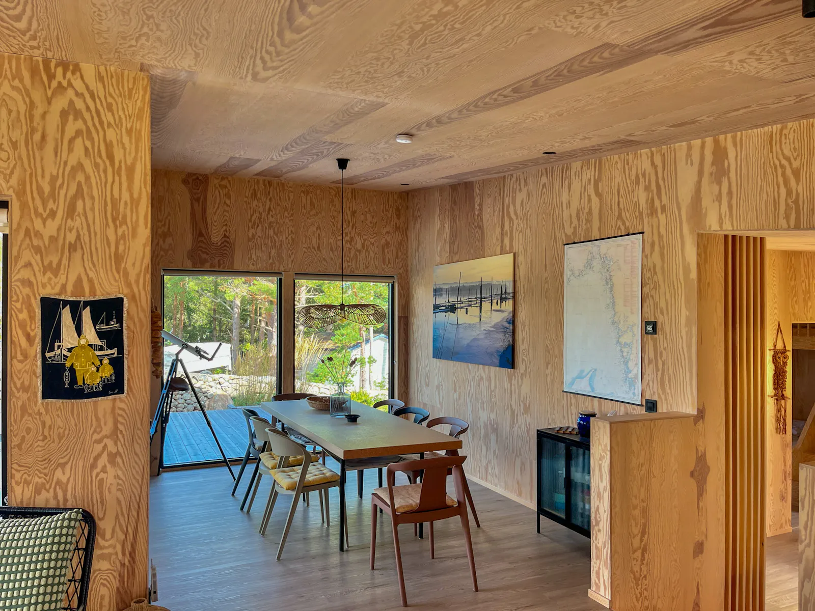 Arkitektritad villa nära havet på Resö – bild 8 av 24