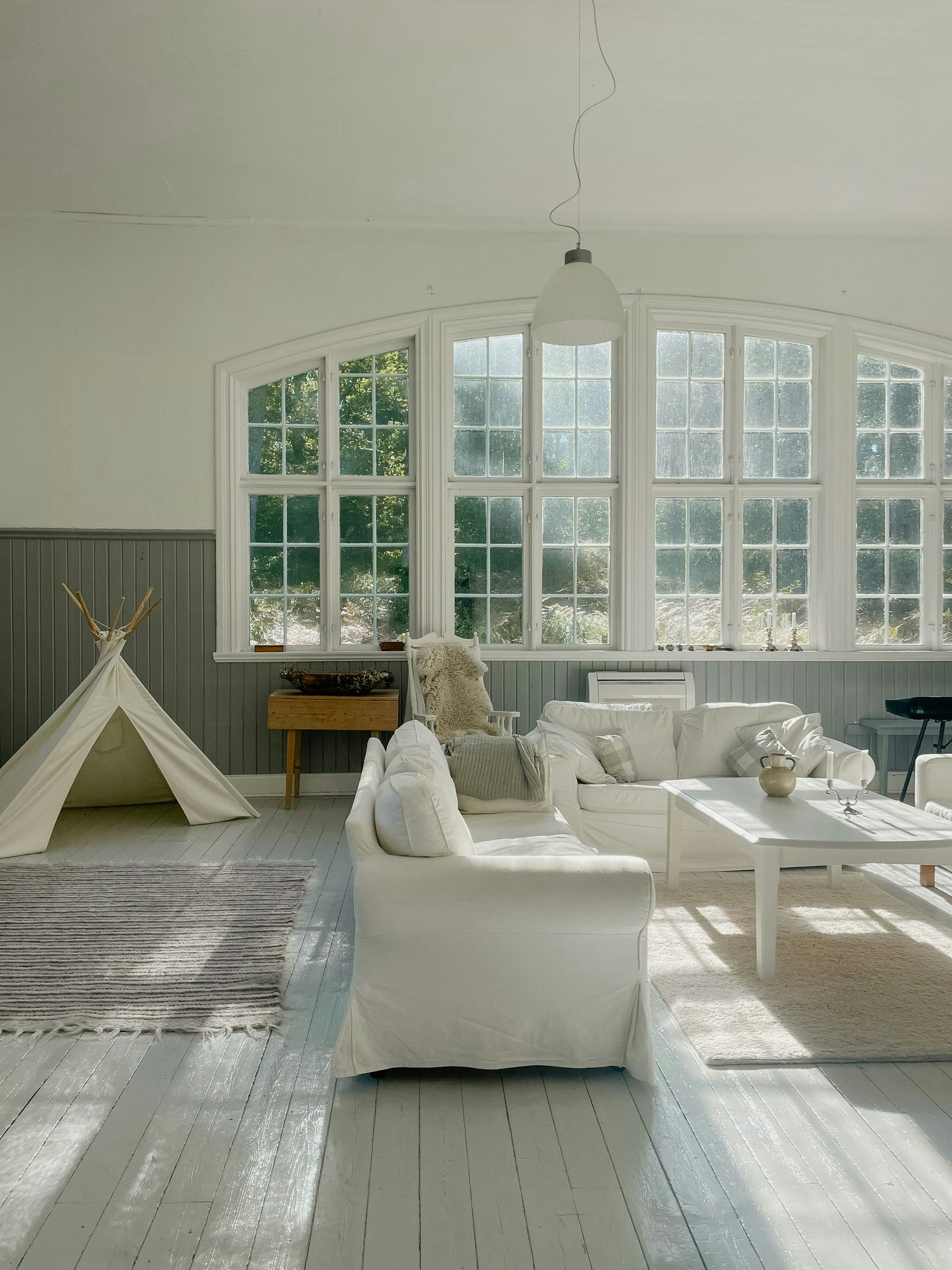 Maison de vacances en Suède avec piscine cover image