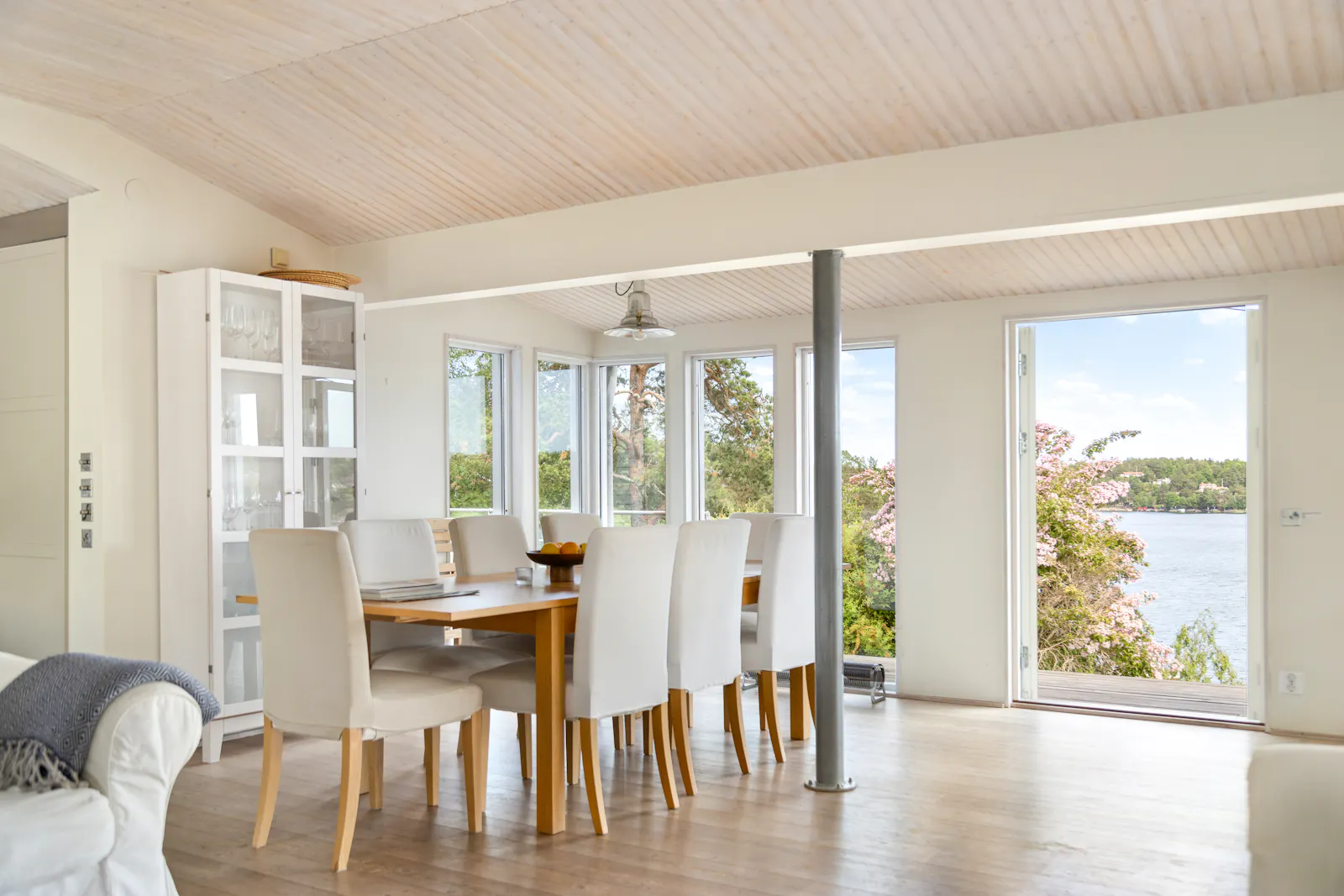 Sjöstuga med panoramautsikt i Dalarö – bild 7 av 24