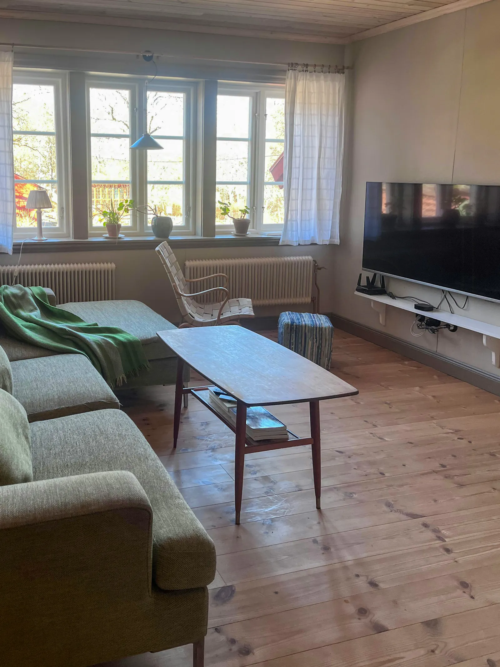Nytimrat sörmländskt hus nära Mariefred – bild 13 av 24