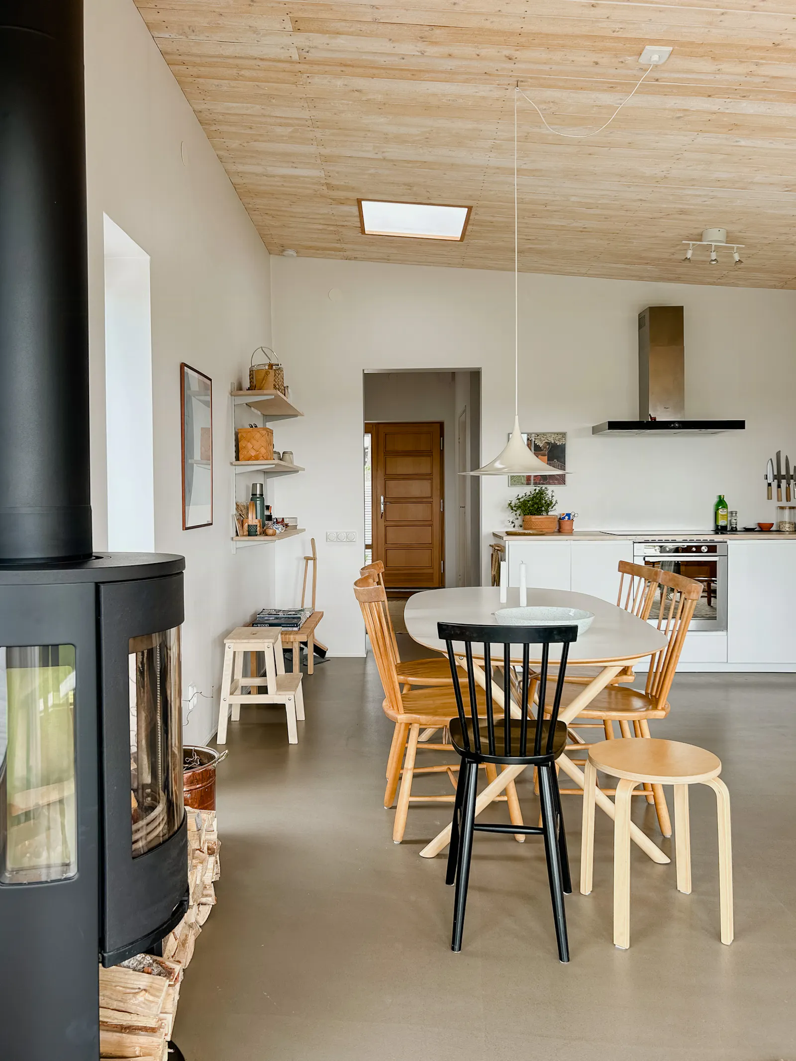 Harmoni i Furuboda: arkitektritad familjeoas – bild 22 av 24