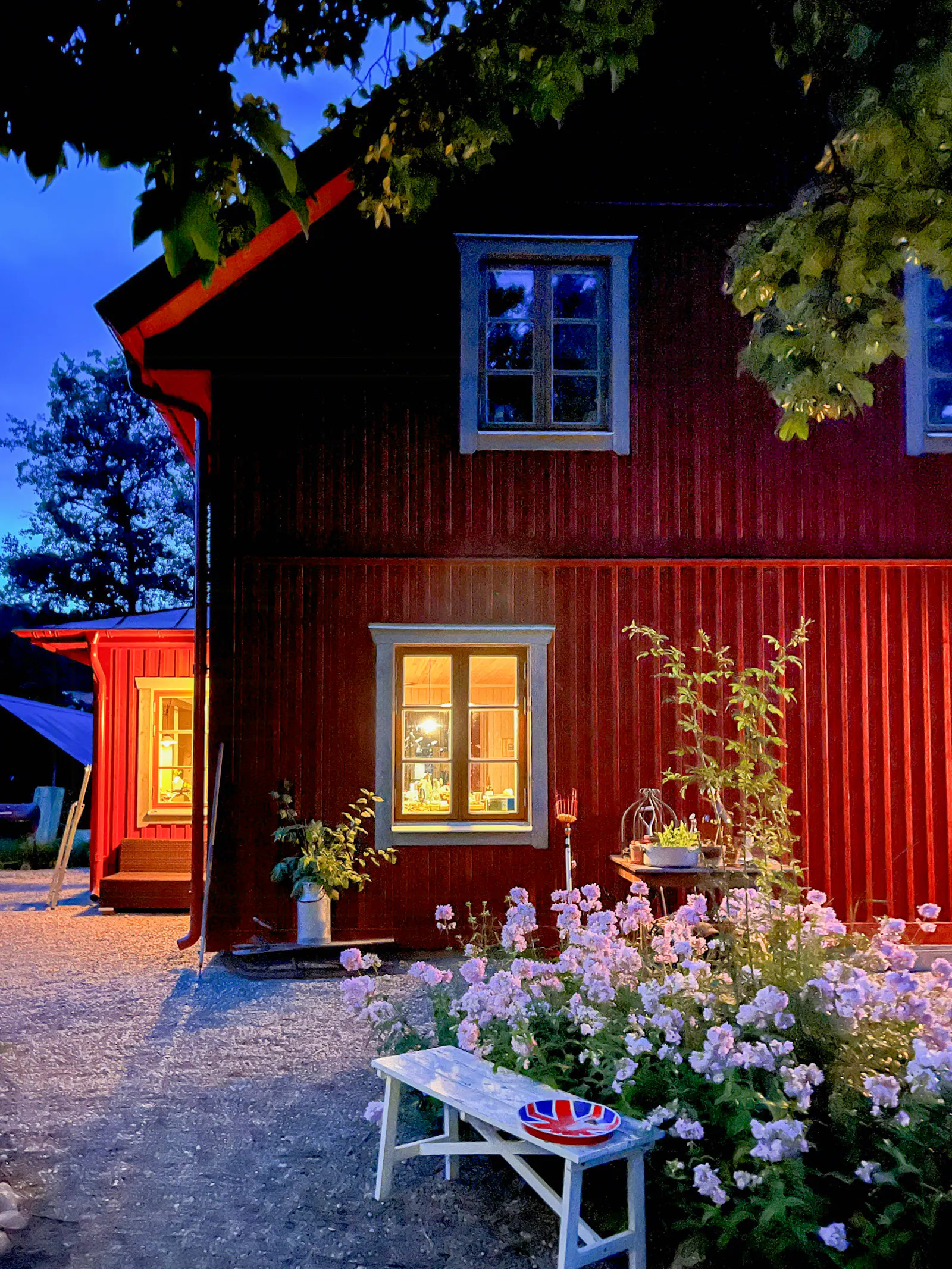 Nytimrat sörmländskt hus nära Mariefred – bild 4 av 24