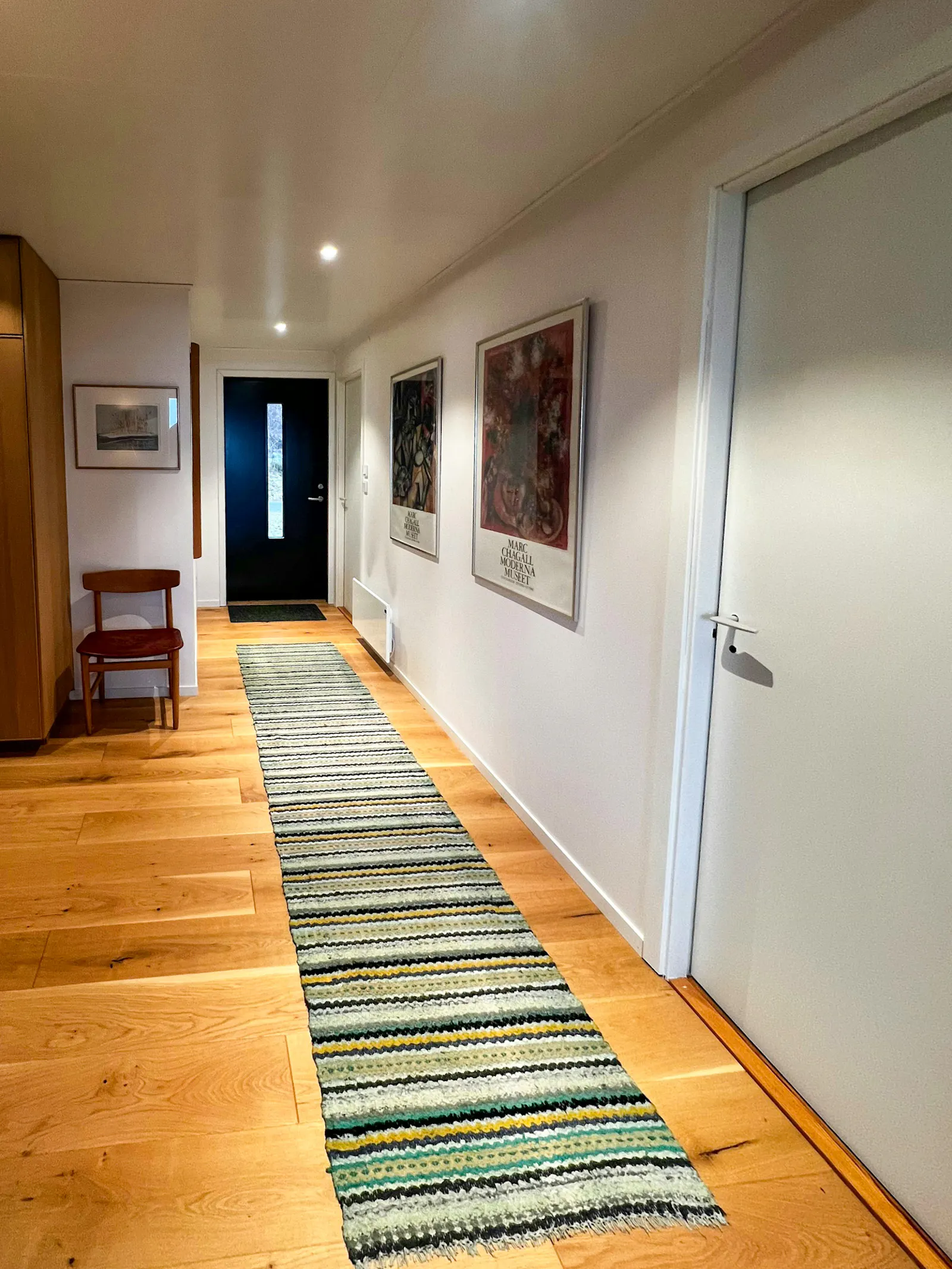 Modern stuga med havsutsikt nära Ugglarpsstrand – bild 11 av 21