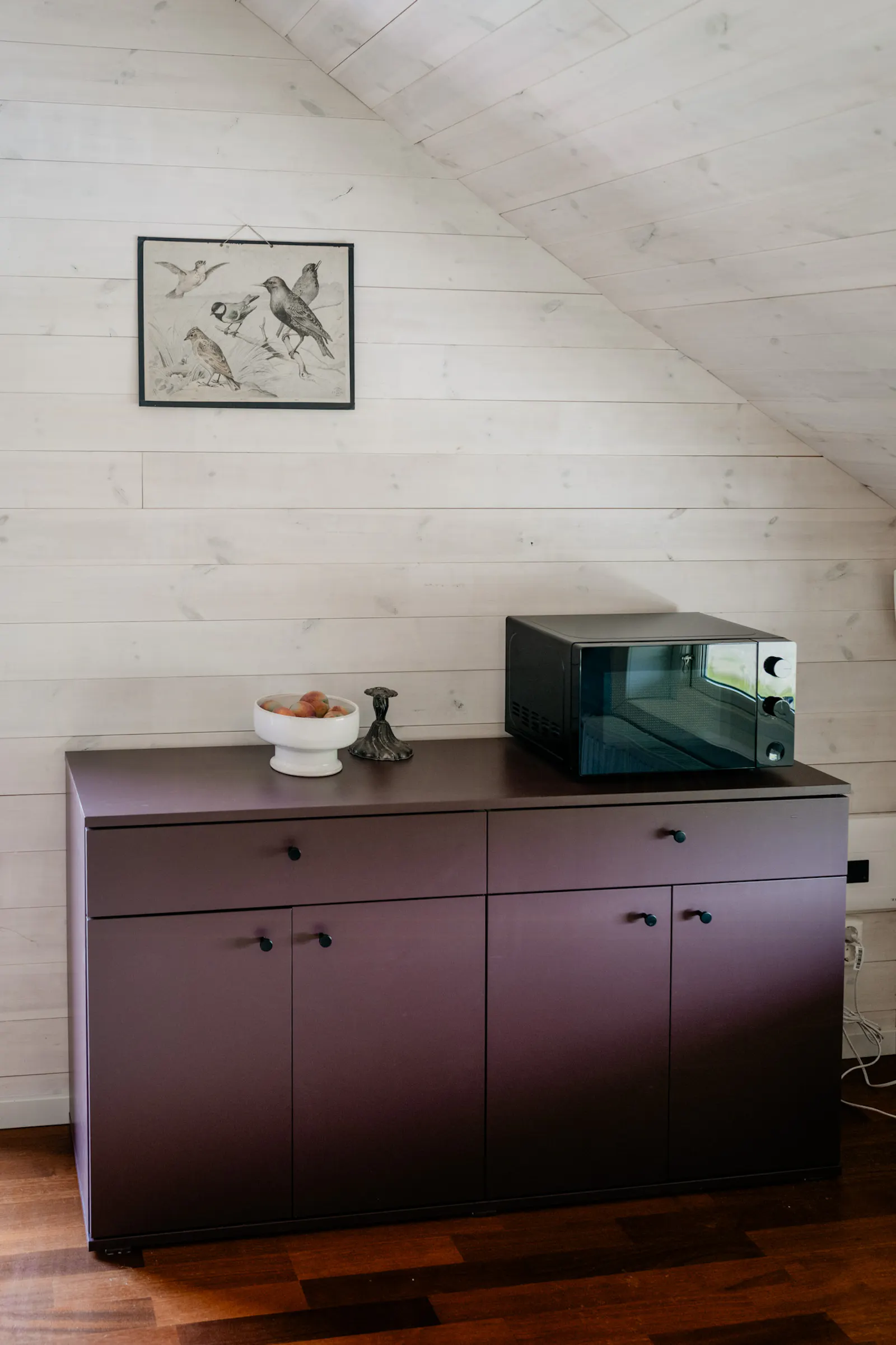 Modern bondgårdslägenhet med pool, bastu & biosal – bild 8 av 24