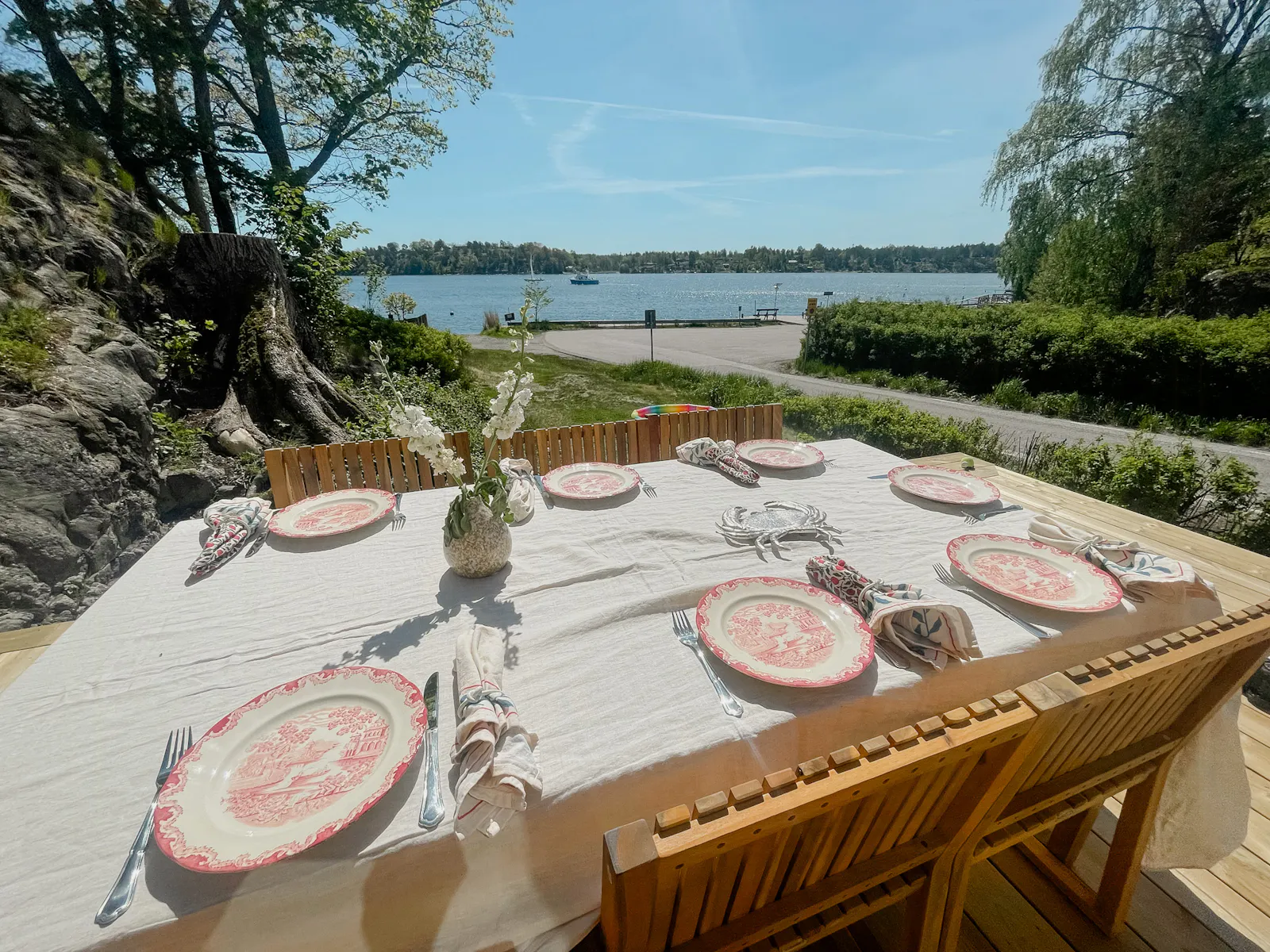 Nyrenoverat hus vid havet på Värmdö – bild 4 av 24