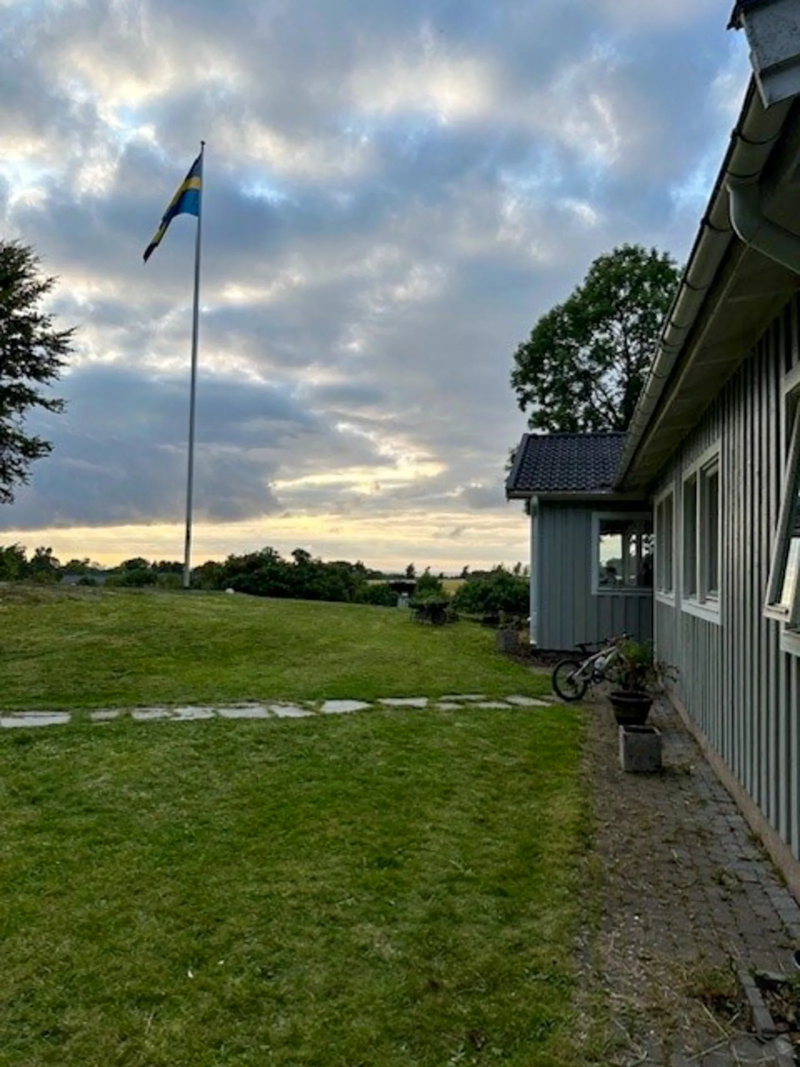 Charmig stuga med trädgård på Bjärehalvön – bild 15 av 18
