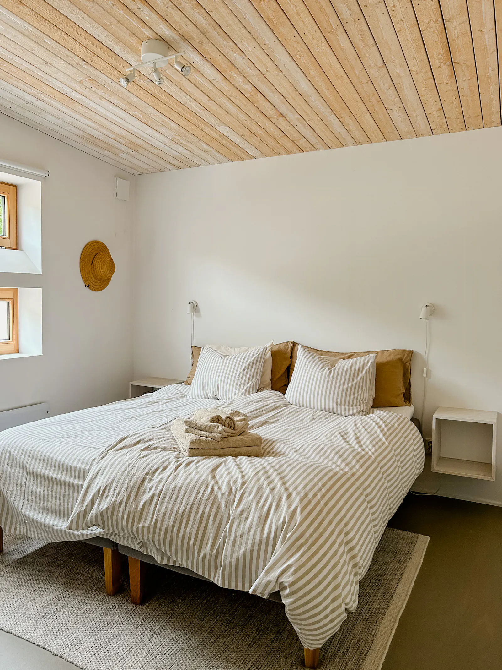 Harmoni i Furuboda: arkitektritad familjeoas – bild 2 av 24