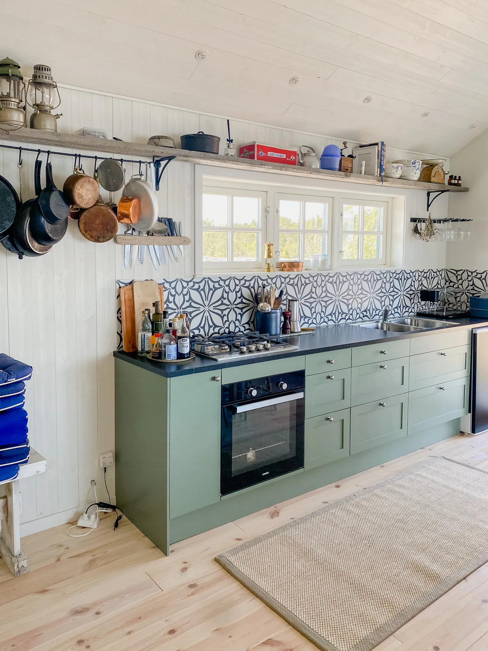 Skärgårdsstuga på privat ö med havsutsikt – bild 3 av 20