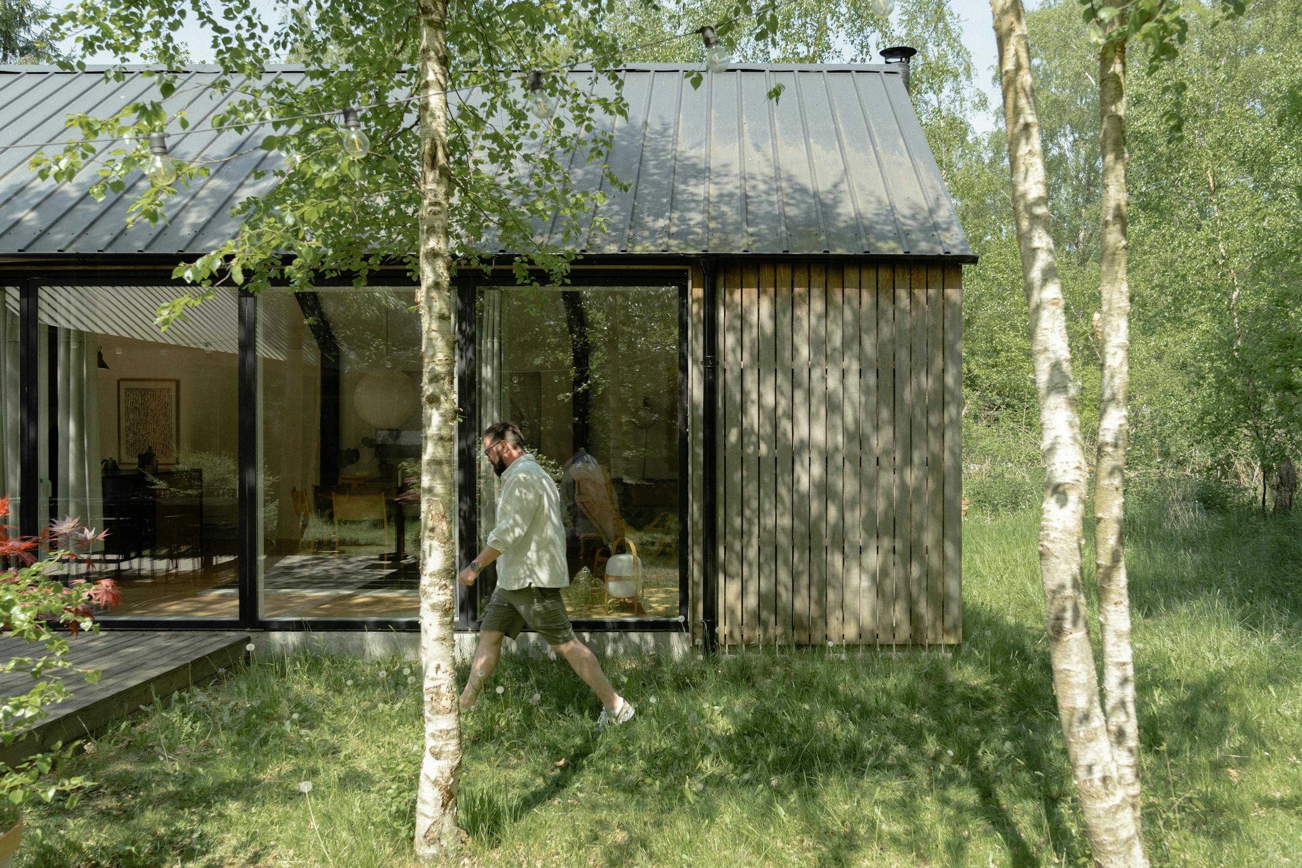 Architekt Mikkel Bøgh hat seine Version des Ferienhauses der Zukunft selbst gebaut