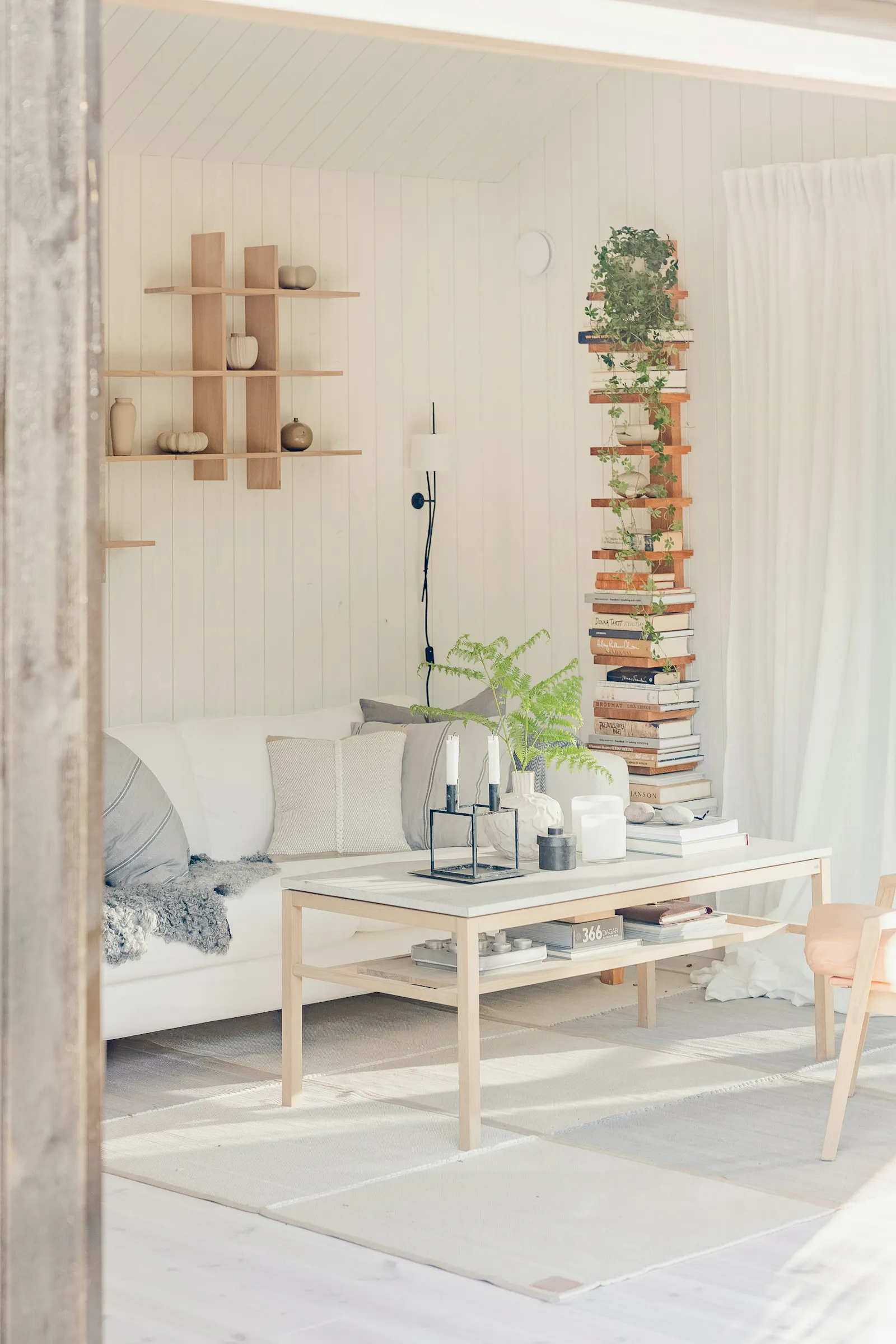 Modernt semesterhus nära havet i Ardre – bild 12 av 24