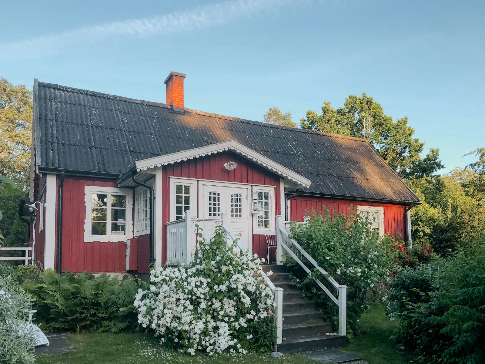 Lantlig bondgård från 1800-talet vid Västra Näs – bild 17 av 24