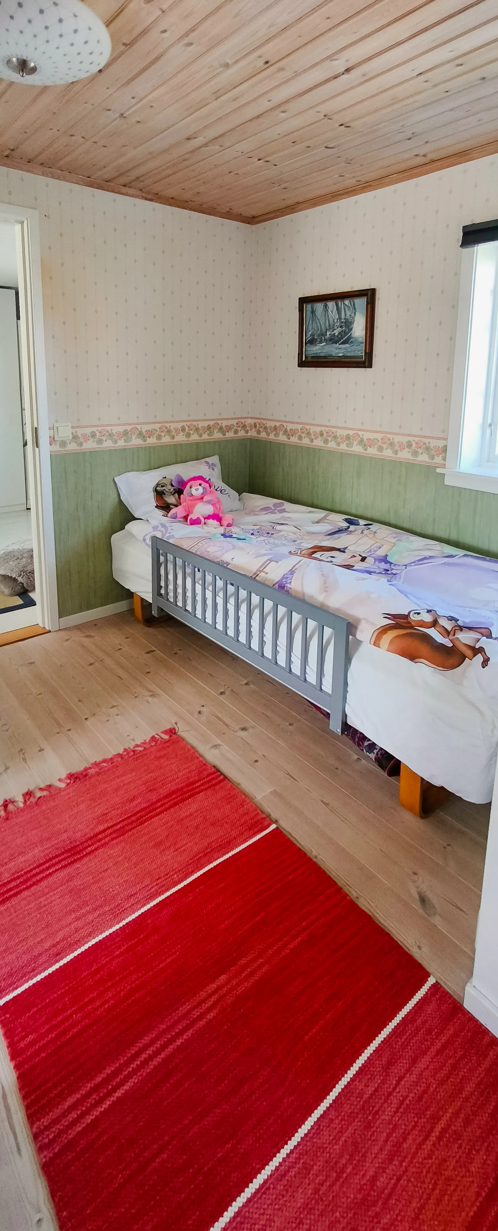 Semesterhus med pool på Hamburgsund – bild 18 av 24