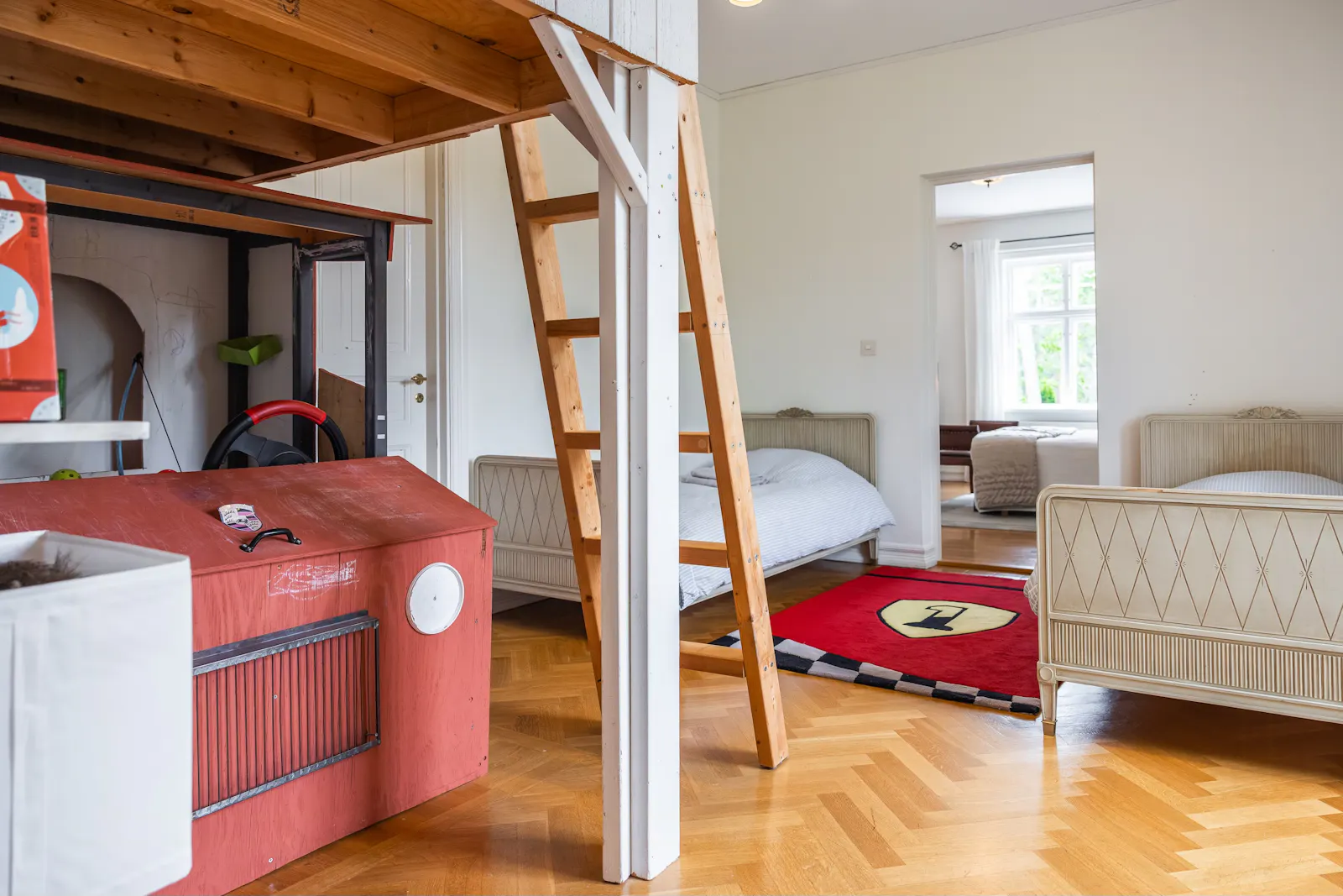 Herrgårdsvilla vid Mälaren nära Stockholm – bild 24 av 24