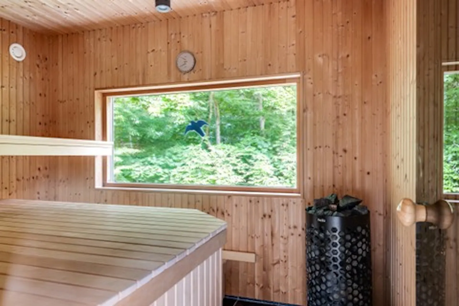 Svensk skärgårdsidyl med bastu vid Bökevik – bild 20 av 24