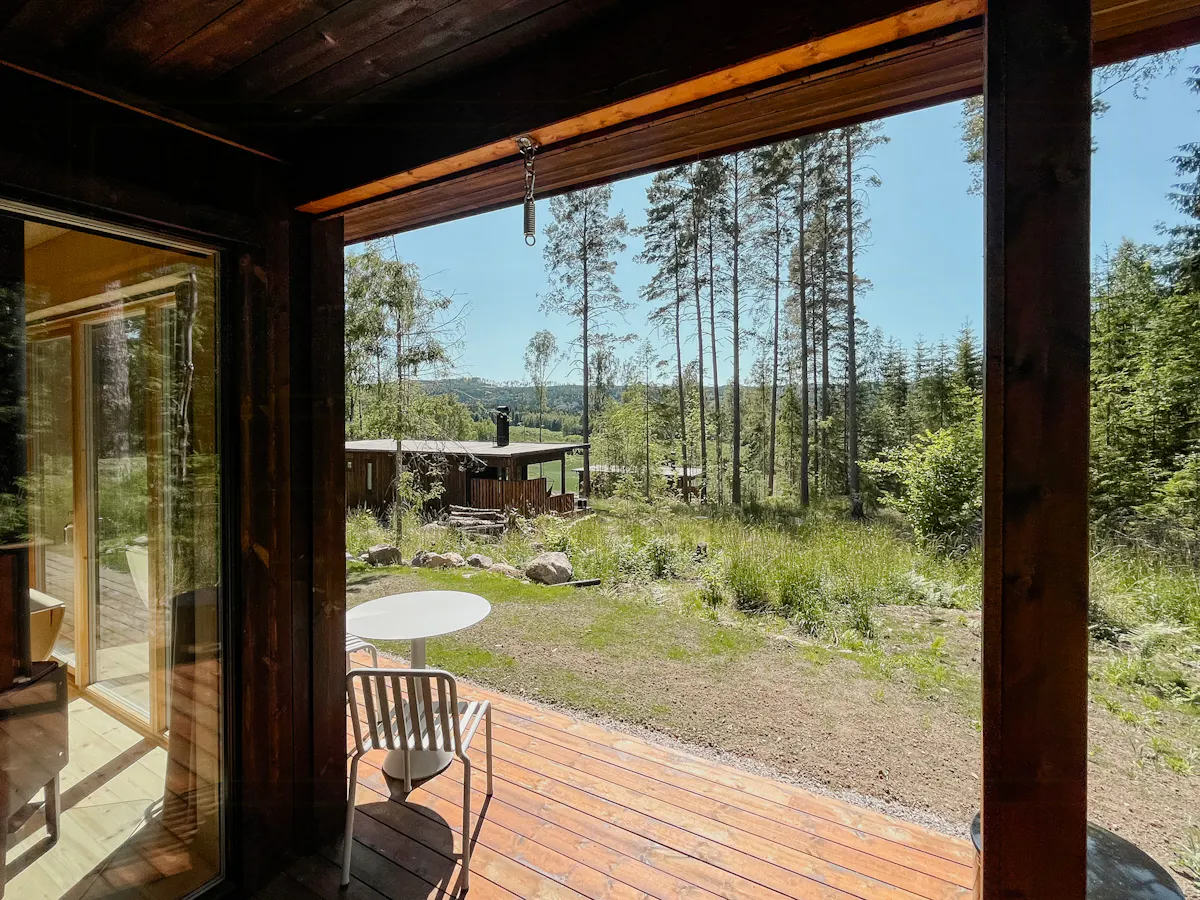 Sjöstuga med utsikt över Arvikafjorden