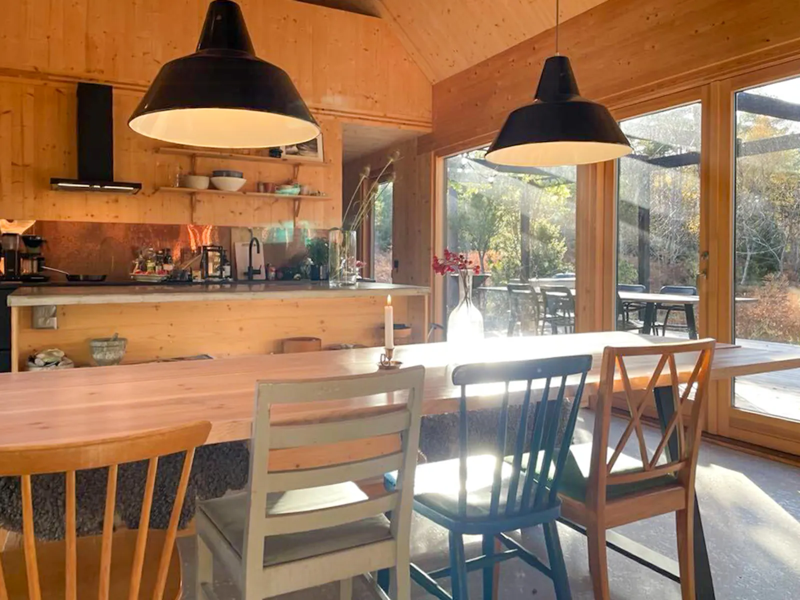 Modernt arkitektritat ladhus vid Ekstakusten – bild 5 av 18