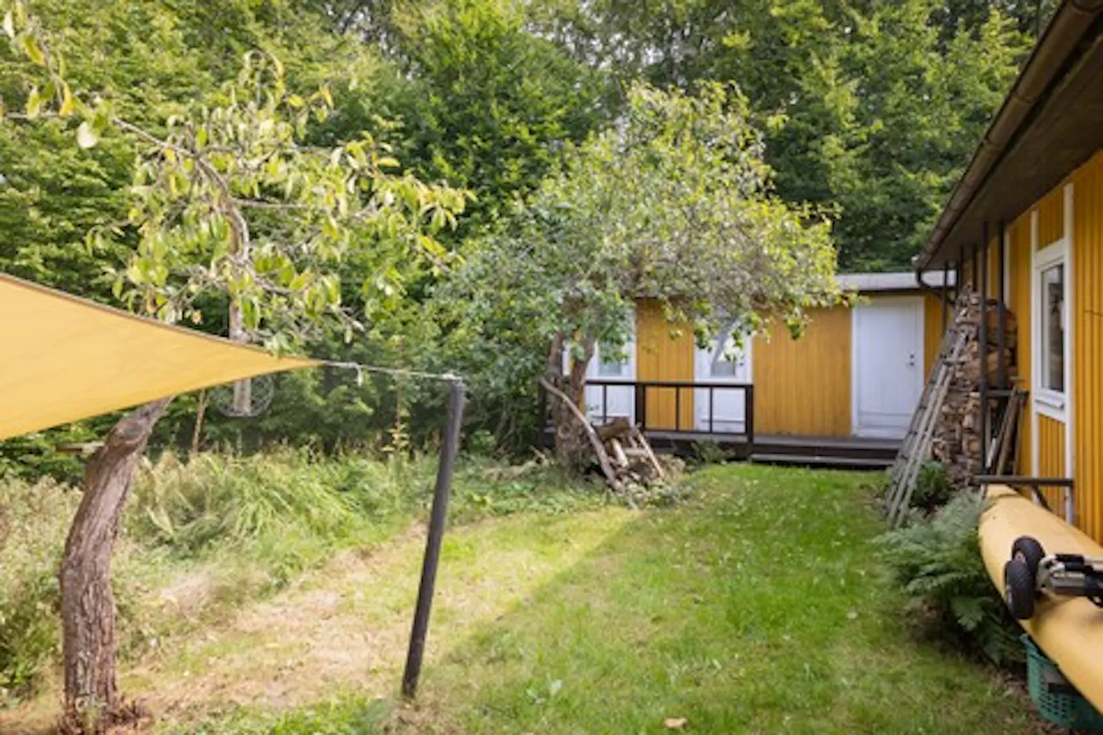 Svensk skärgårdsidyl med bastu vid Bökevik – bild 23 av 24