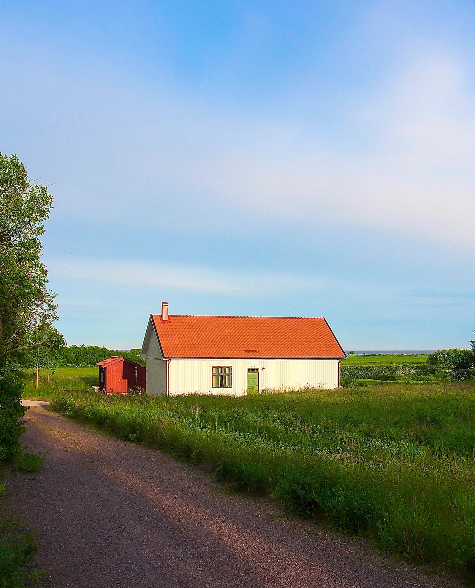 1930-talsinspirerat hus på Öland nära Alvaret – bild 2 av 24