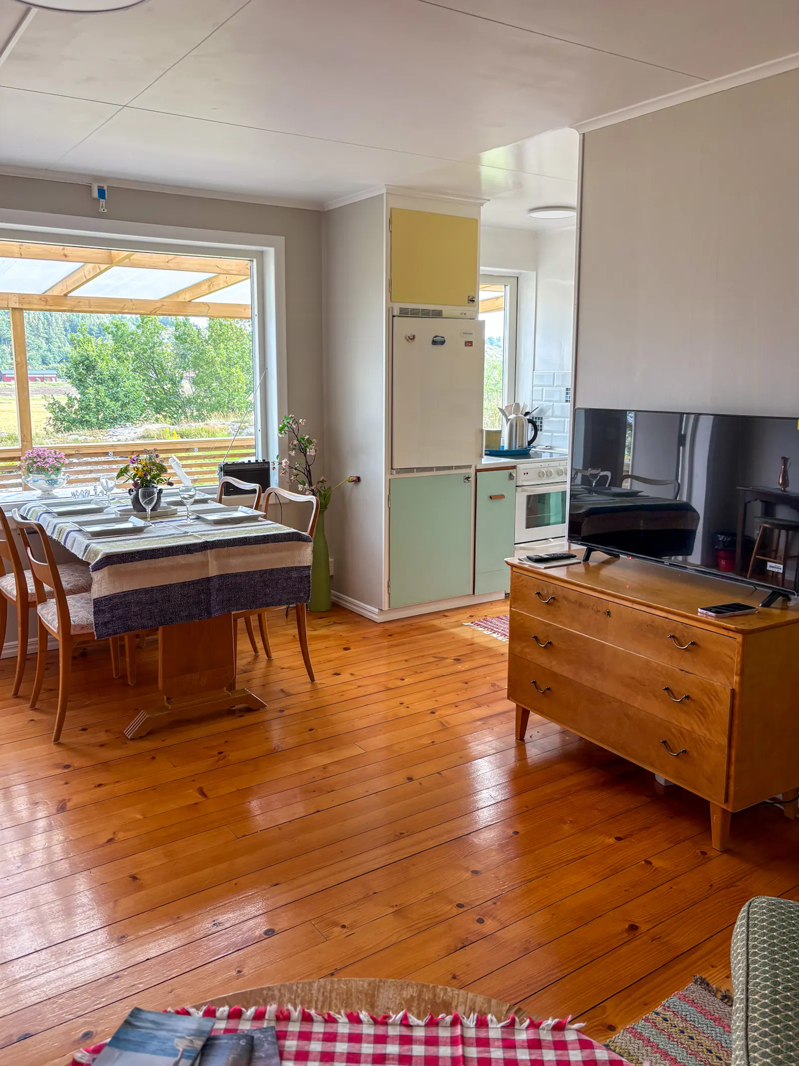 Havsnära stuga med utsikt över Tjörns skärgård – bild 9 av 24
