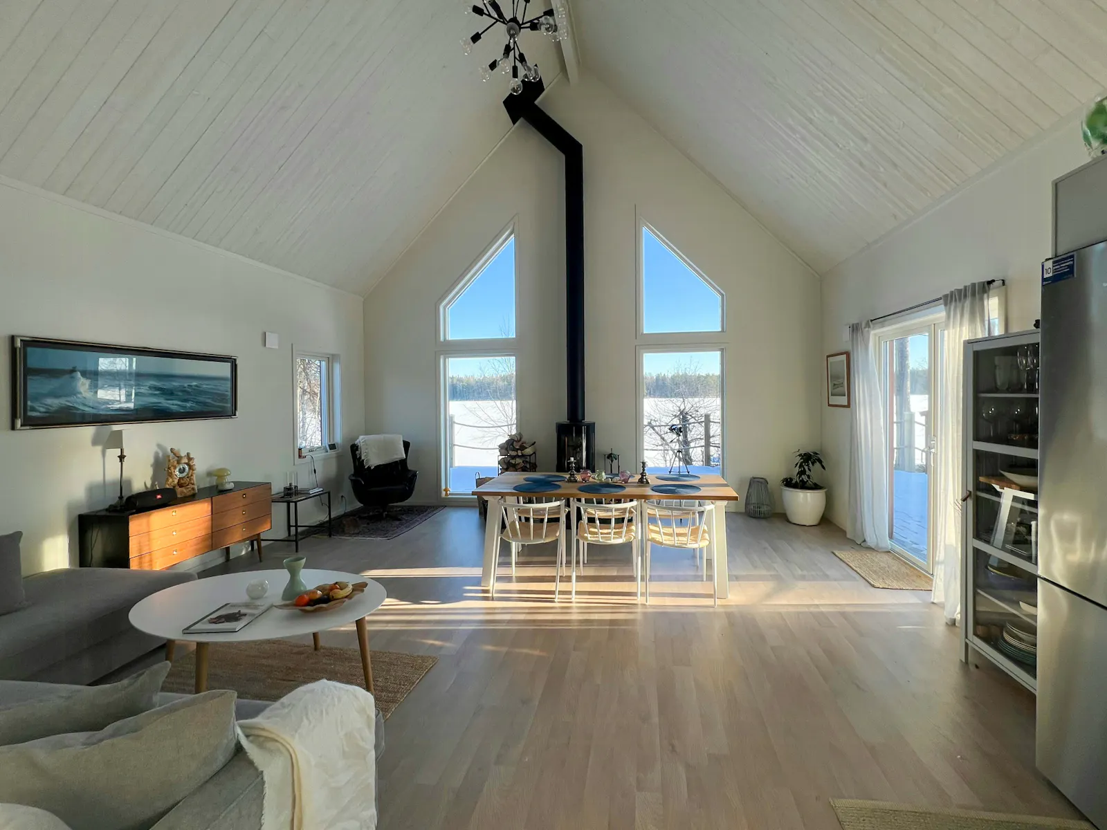 Nybyggt sommarhus vid badsjö i Sala – bild 15 av 24