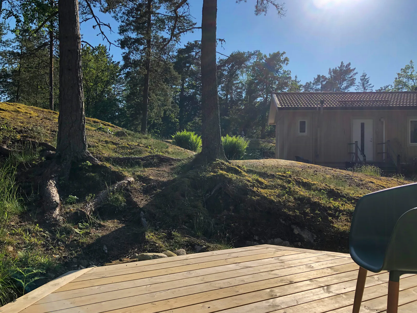 Trähus med tre uteplatser på Torö – bild 14 av 21