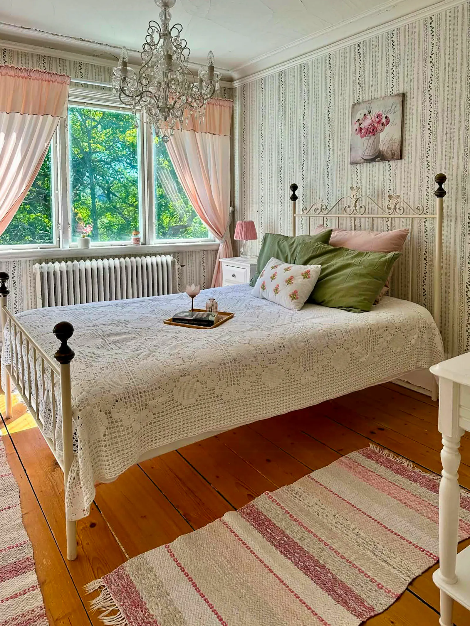 Historisk pärla från 1866 med lugn och charm – bild 21 av 24