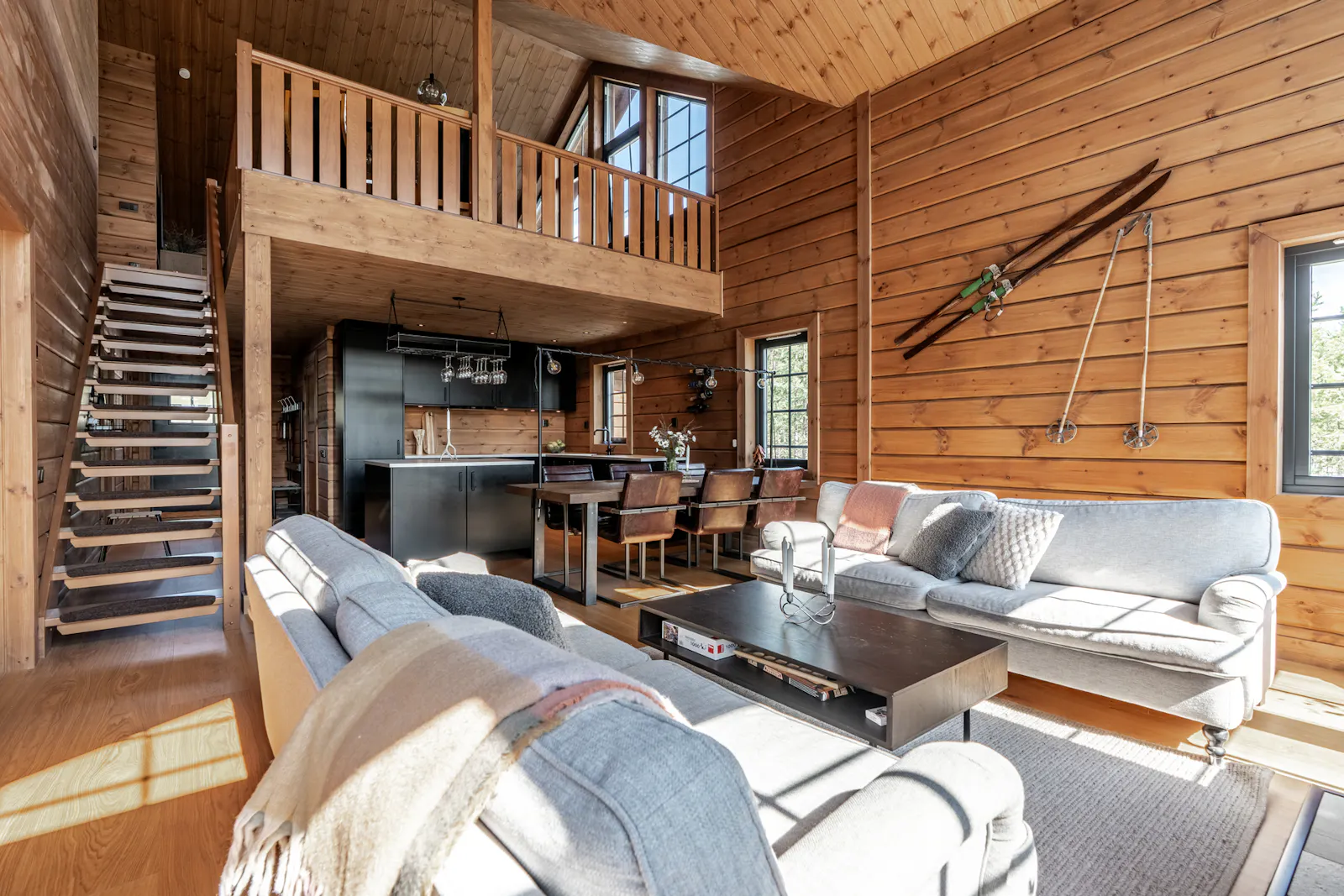 Mountain lodge med utsikt över Idres toppar – bild 16 av 24