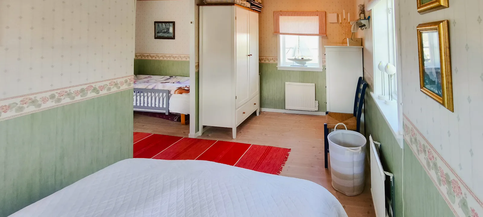 Semesterhus med pool på Hamburgsund – bild 17 av 24