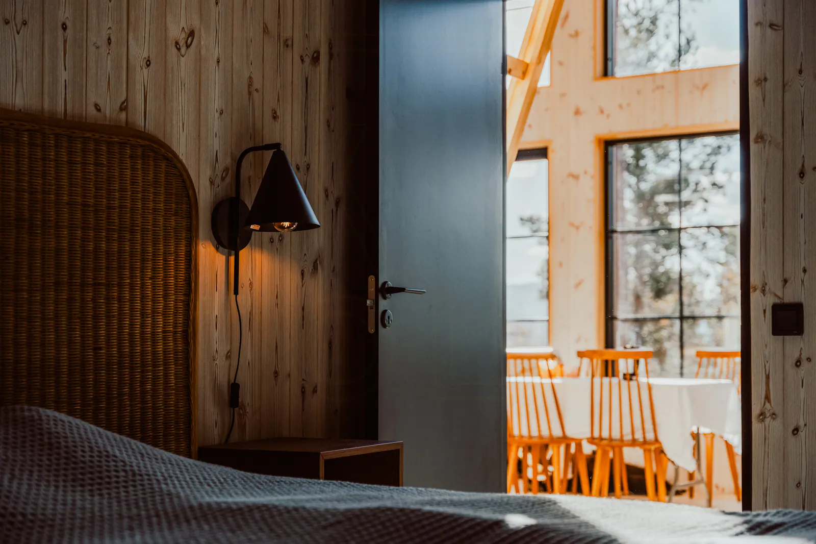 Stuga med panoramautsikt nära Ottsjö – bild 15 av 24