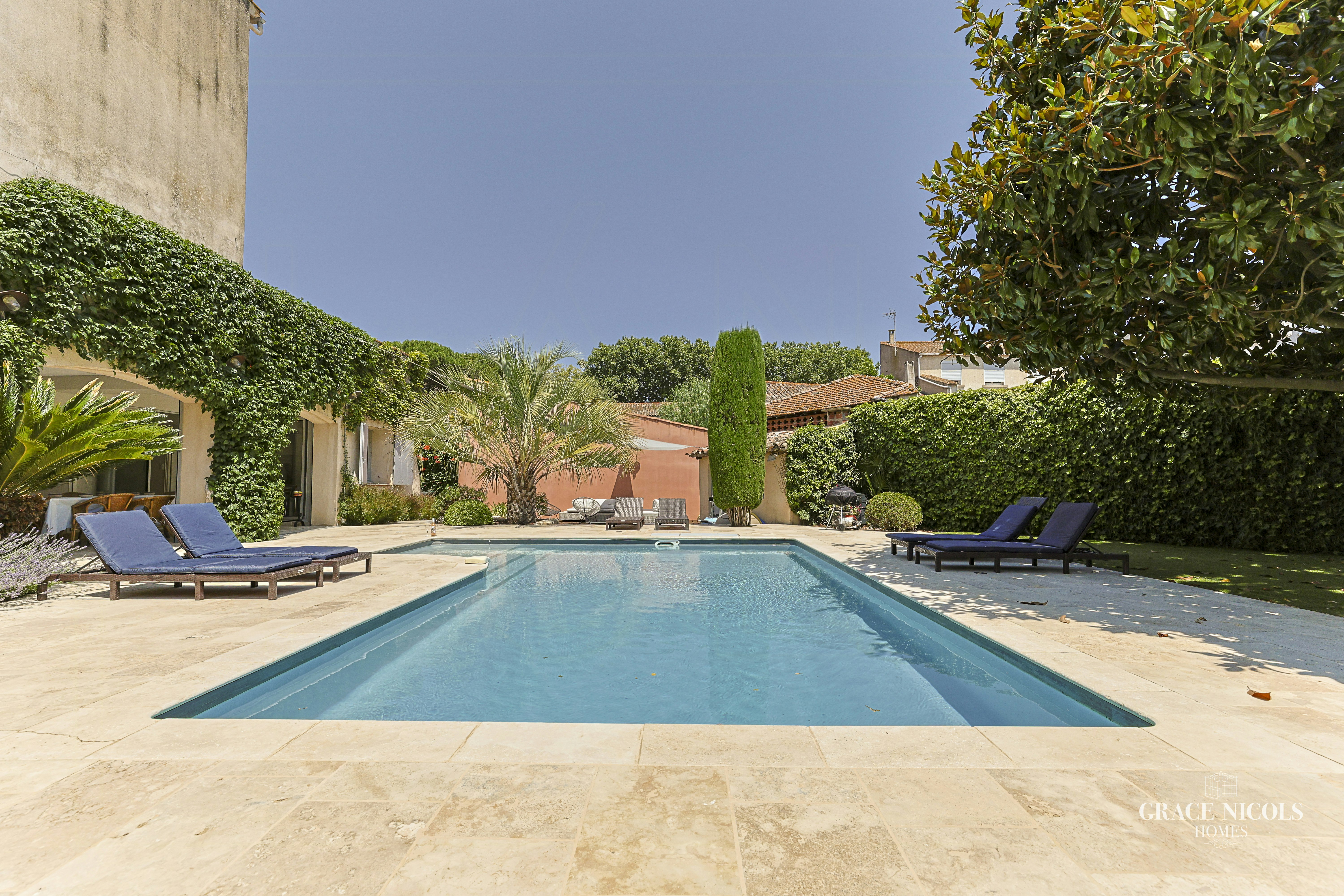 Saint-Thibéry cover image