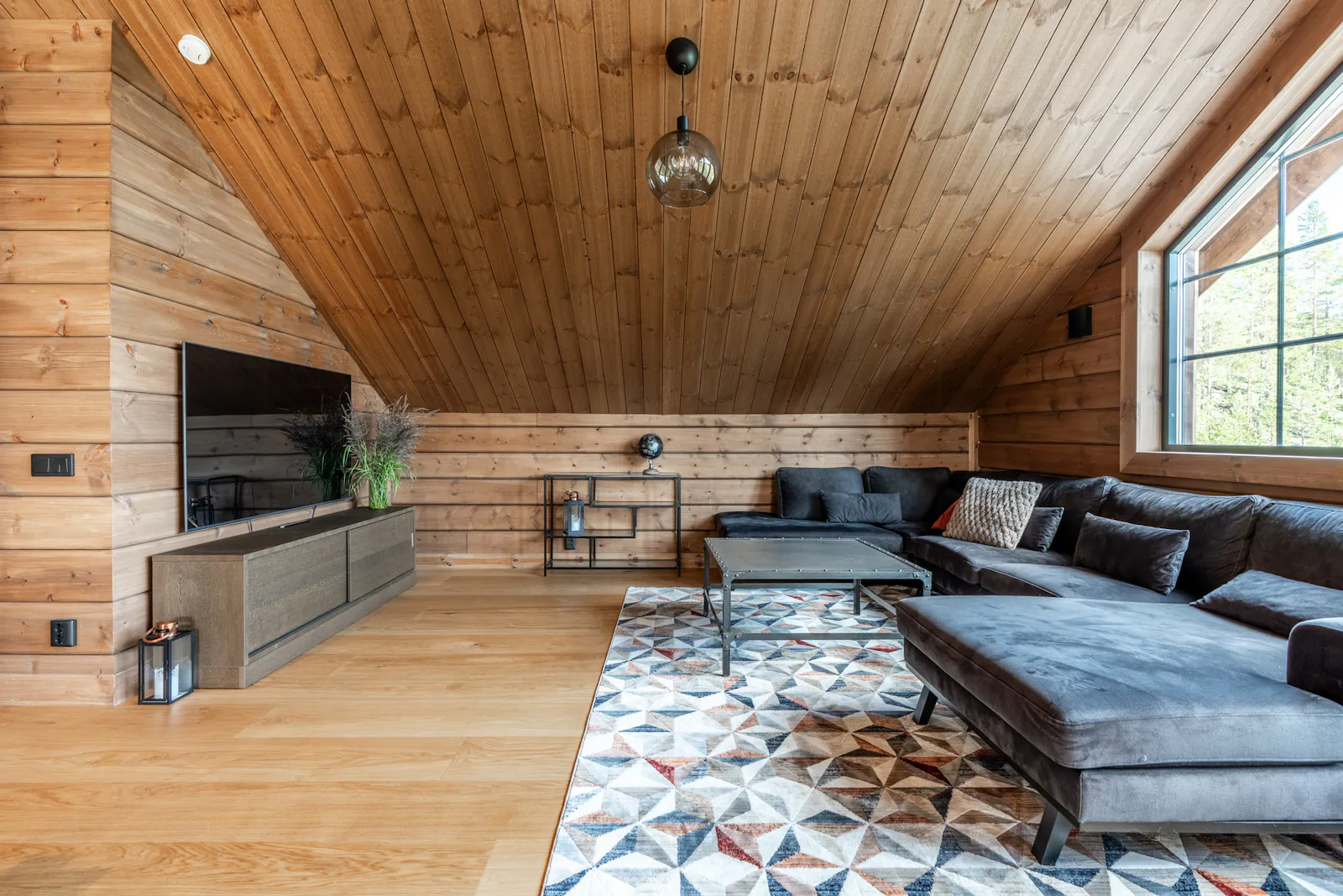 Mountain lodge med utsikt över Idres toppar – bild 18 av 24