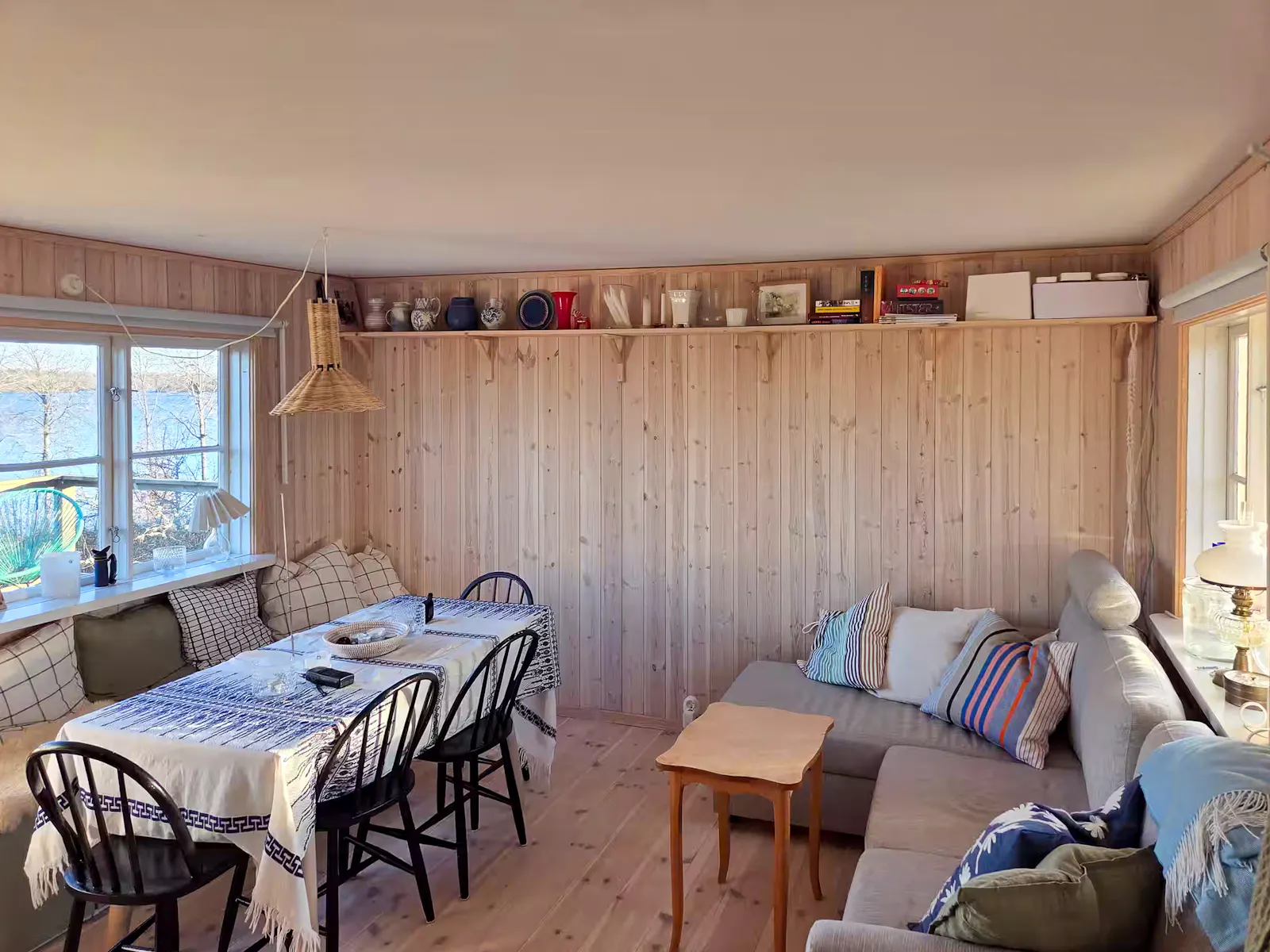 Charmigt torp med sjöutsikt i Småland – bild 7 av 24