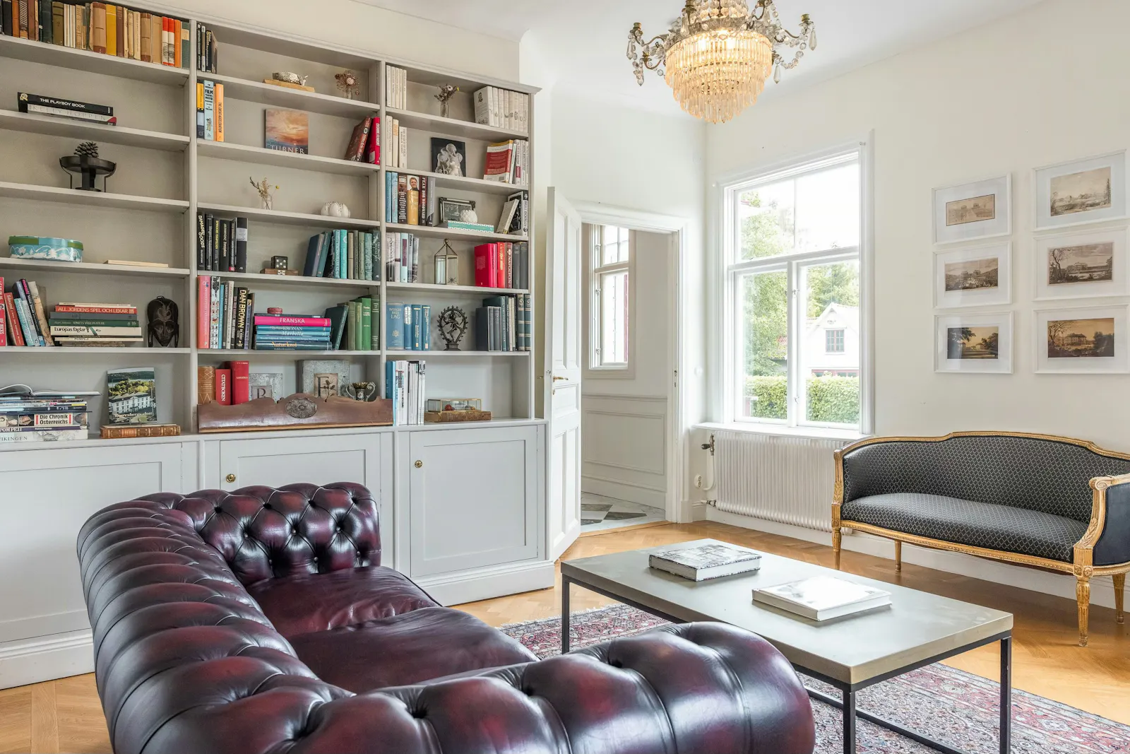 Herrgårdsvilla med sjöhus nära Stockholm – bild 4 av 24