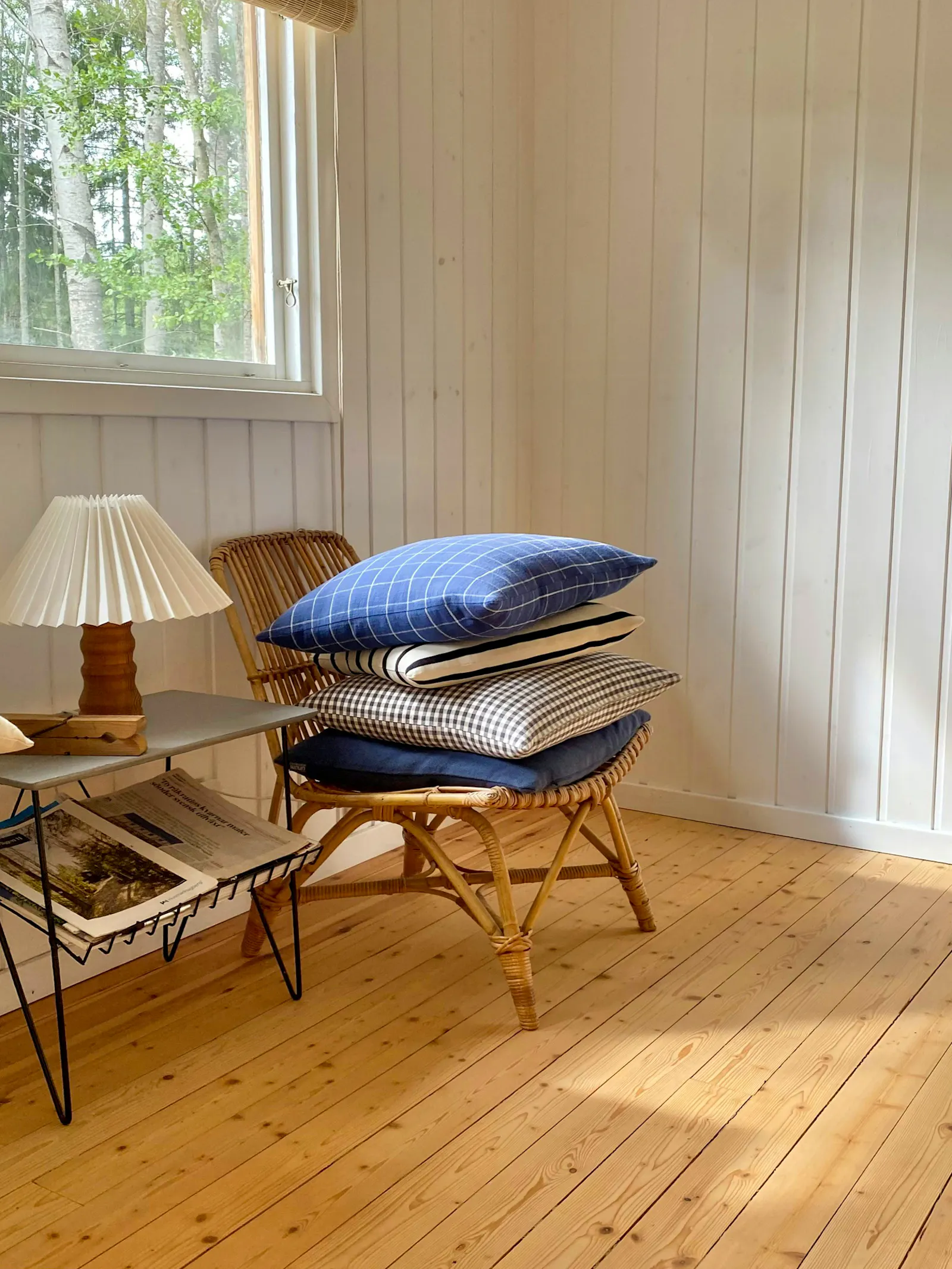 Skogsstuga nära sjöar i Stockholms skärgård – bild 12 av 24