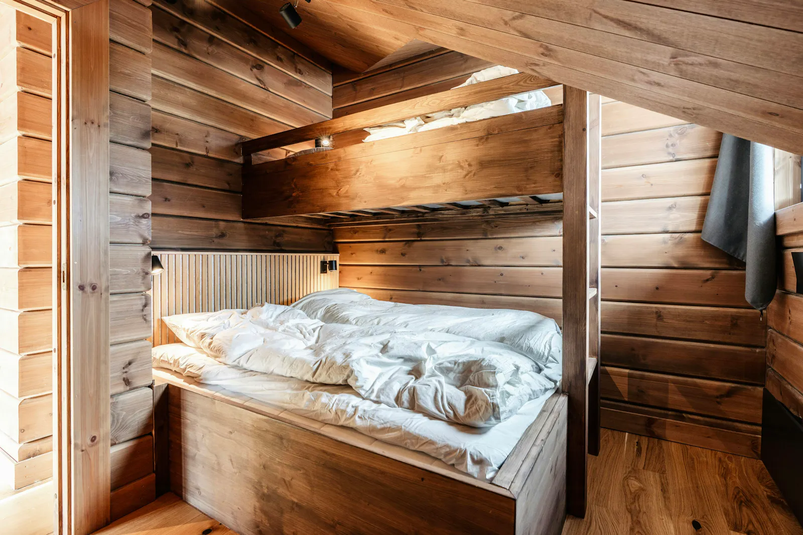 Fjällstuga med hög takhöjd och plats för 11 gäster – bild 24 av 24